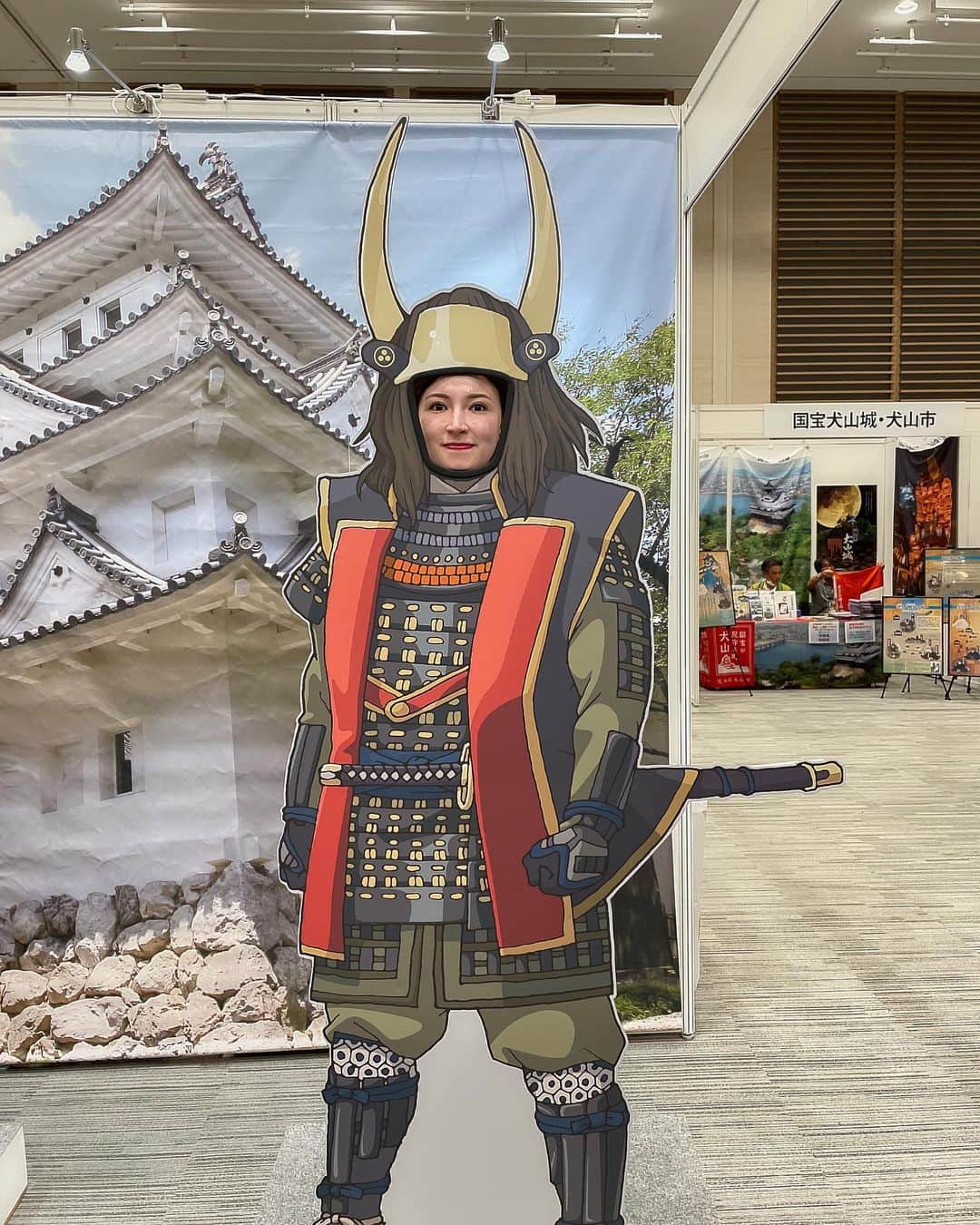 ウーデンジェニファー里沙さんのインスタグラム写真 - (ウーデンジェニファー里沙Instagram)「* 今年も開催しています！ 「大阪・お城フェス２０２３」🏯  お城の魅力を存分に 味わっていただけますよ〜！ 私もすっかり楽しんでおります😆  あす、明後日も イベントステージで司会を務めますので 皆さん、ぜひぜひお越しください✨  グランフロント大阪地下２階 コングレコンベンションセンターで お待ちしています！  .  .  .  #大阪お城フェス #大阪お城フェス2023 #お城巡り #お城イベント #城 #お城 #大阪観光 #大阪 #テレビ大阪 #アナウンサー #ウーデンジェニファー里沙」8月11日 18時40分 - wooden_jennifer_tvo_official