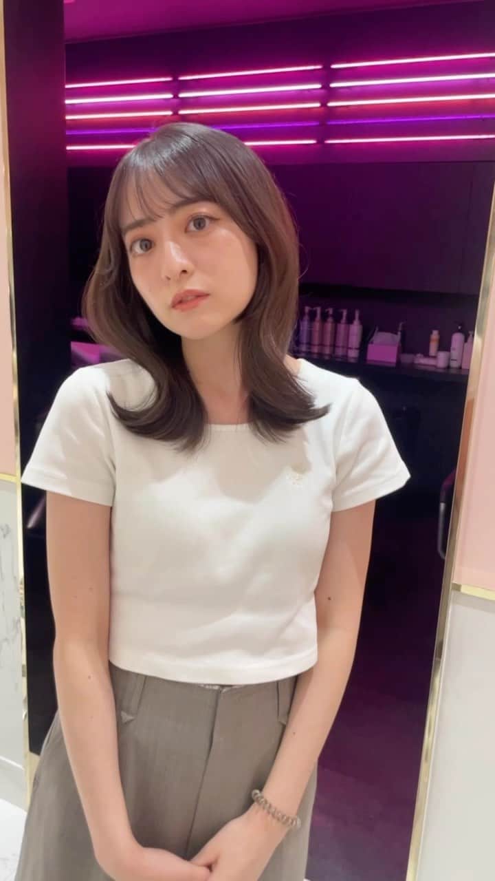 末吉 瞳のインスタグラム：「かわいい髪色🤦🏼‍♂️🤍」