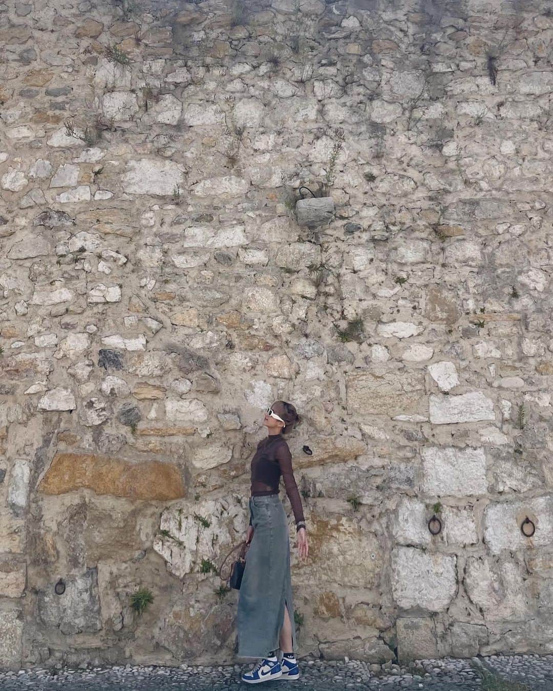 のインスタグラム：「château de annecy🏯  #chateaudeannecy #アネシー」