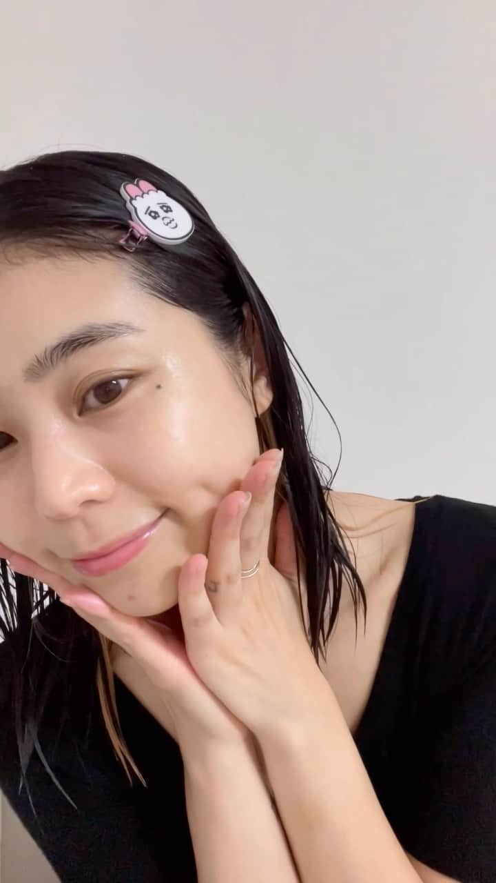 のインスタグラム：「顎の出来物気になる😃 . MASK @belif.official / prime infusion repair essential mask AMPOULE @skin1004official / Madagascar centella EYE CREAM @ootdbeauty_official / depuff eye serum SPOT CREAM @aprilskin_korea / carrotene IPMP clearing solution VITAMIN @orthomol.official.kr  CREAM belif / the true cream moisturizing bomb」