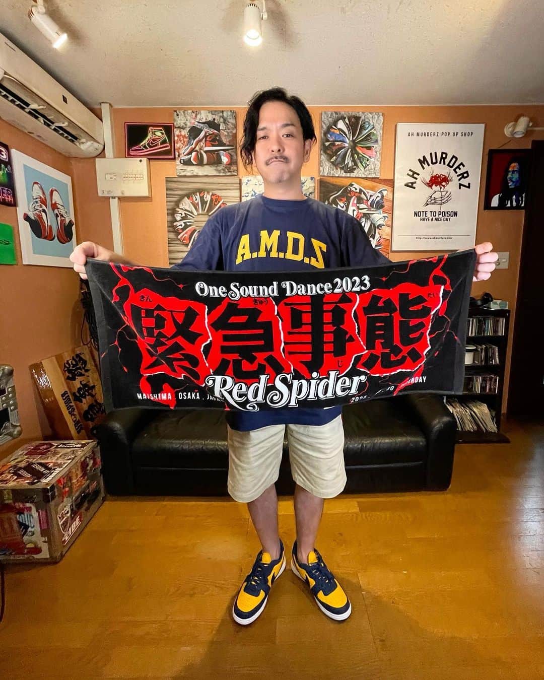 Juniorのインスタグラム：「緊急事態まであと50日!!  チケットまだの人は早よ買って！  #緊急事態2023 #レッドスパイダー」
