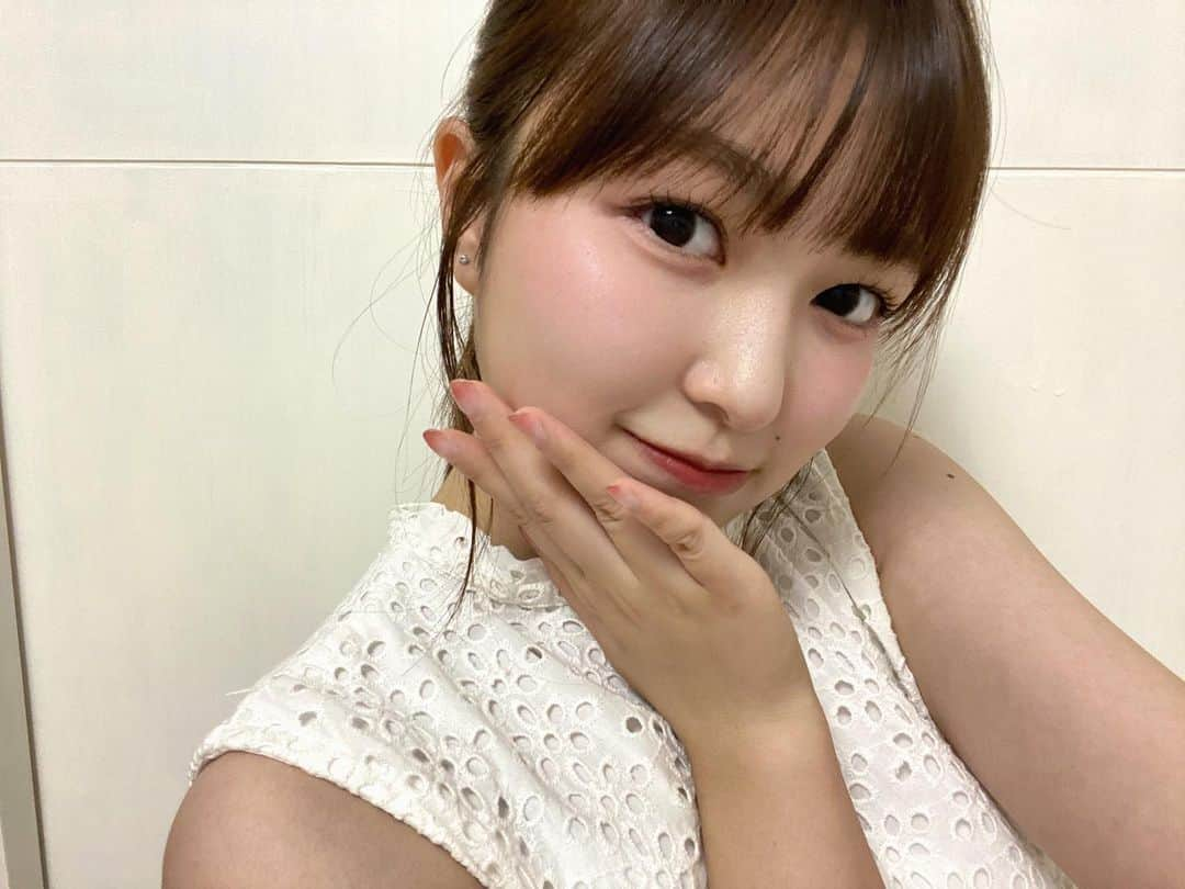 野崎奈菜さんのインスタグラム写真 - (野崎奈菜Instagram)「⁡ 頼まれたお洋服で撮った写真 何枚か撮ったよ🙌🏻」8月11日 19時20分 - lunelapin_na7