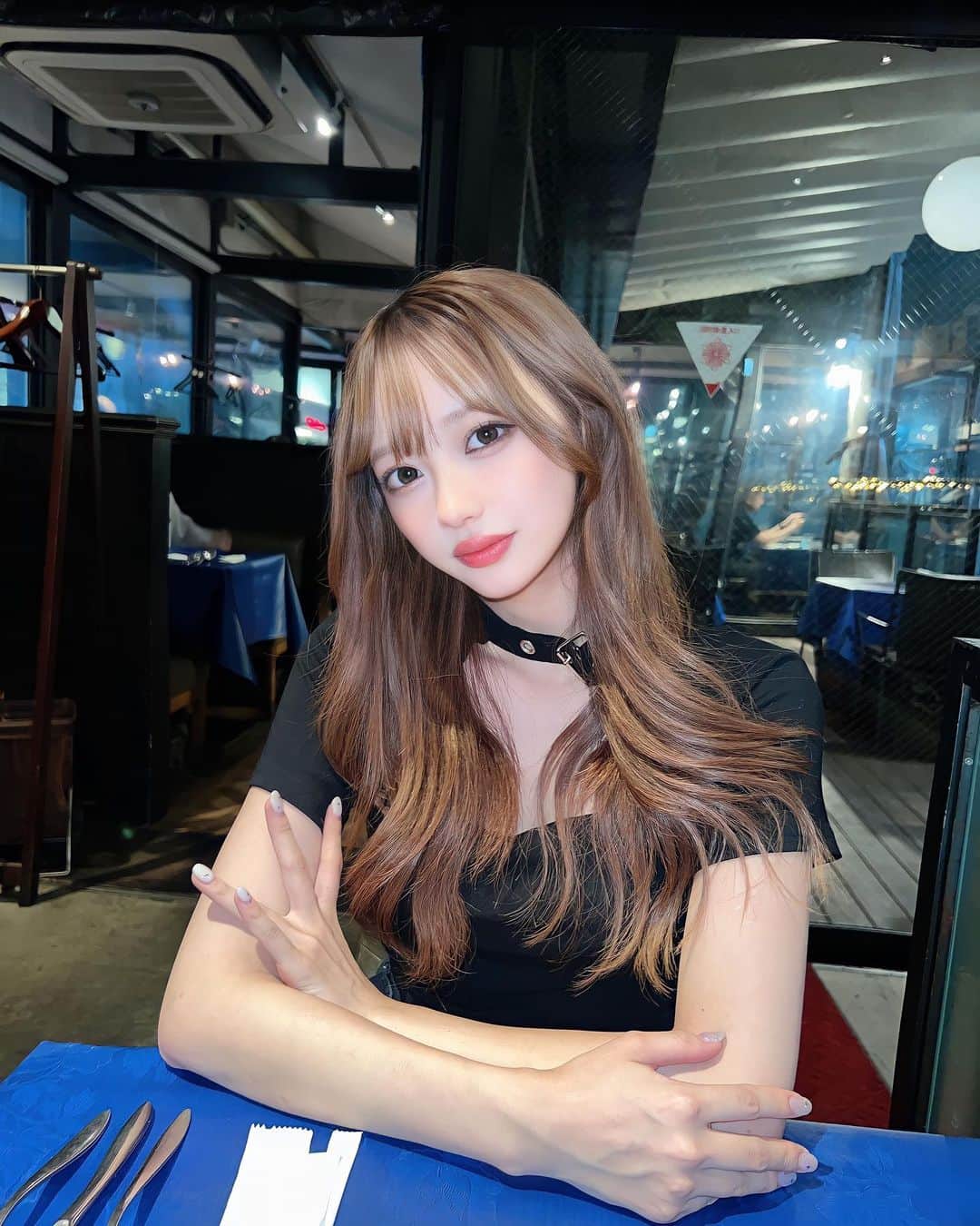 白川れなのインスタグラム：「ご飯食べてる時が1番しあわせ( ; ; )♡⁡ ⁡ ⁡ ⁡ ⁡ ⁡ ⁡ ⁡ ⁡ #エクステ #ミルクティーベージュ #韓国メイク#fashion #portrait #selfie #随手拍 #網美 #셀카 #패션 #데이트」