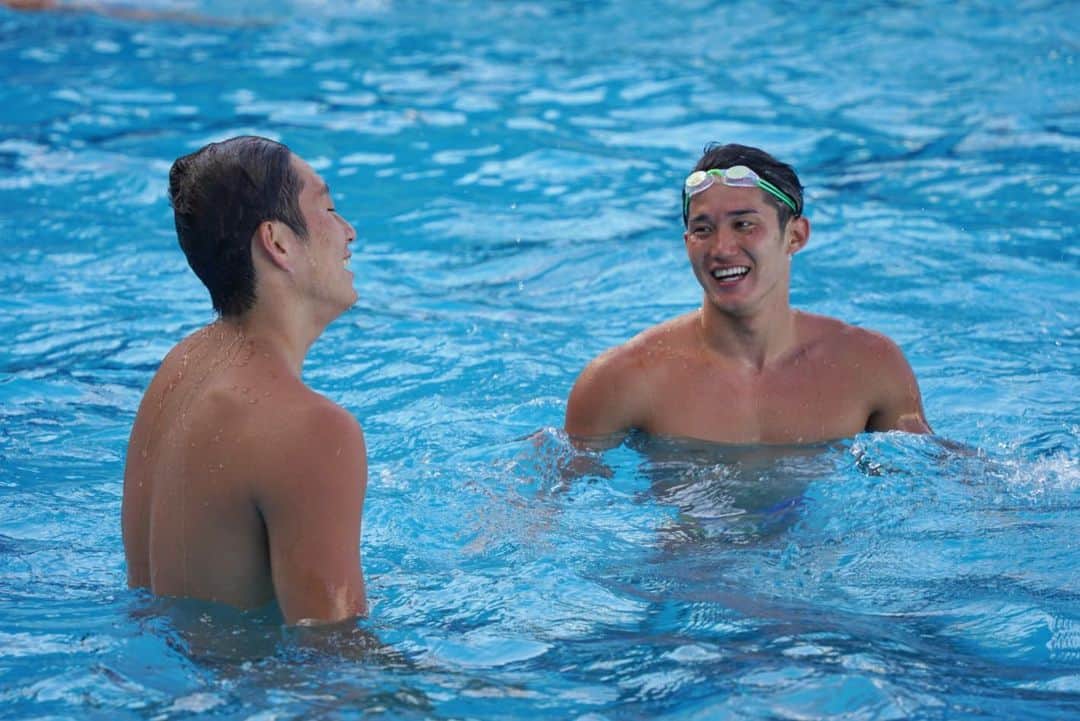 荒井陸のインスタグラム：「The calm before the typhoon🏊‍♂️🌤️」