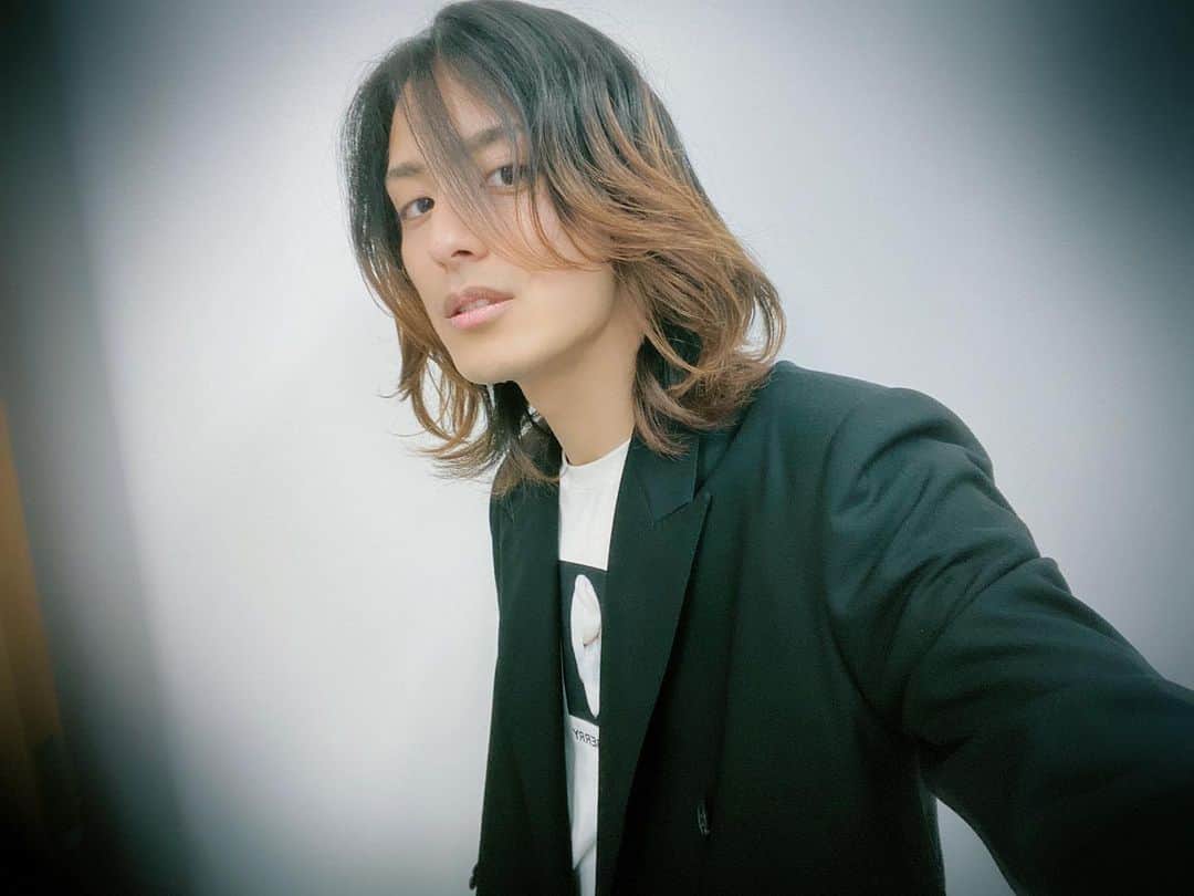 武子直輝さんのインスタグラム写真 - (武子直輝Instagram)「パラステリリイベありがとうございました。 楽しかったよ。  スッピンなのにカッコよくてごめん。  #パラステ」8月11日 20時16分 - takeshi__naoki
