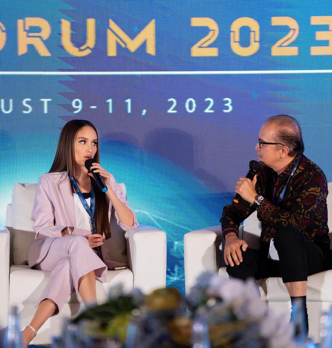 Cinta Lauraさんのインスタグラム写真 - (Cinta LauraInstagram)「Such an honor to be a part of the Bali Process: Government & Business Forum. Thank you for having me speak on the role of media and entertainment in combatting human trafficking.   Special thank you to Pak @manojpunjabimd for having me join his panel! ✨」8月11日 20時50分 - claurakiehl