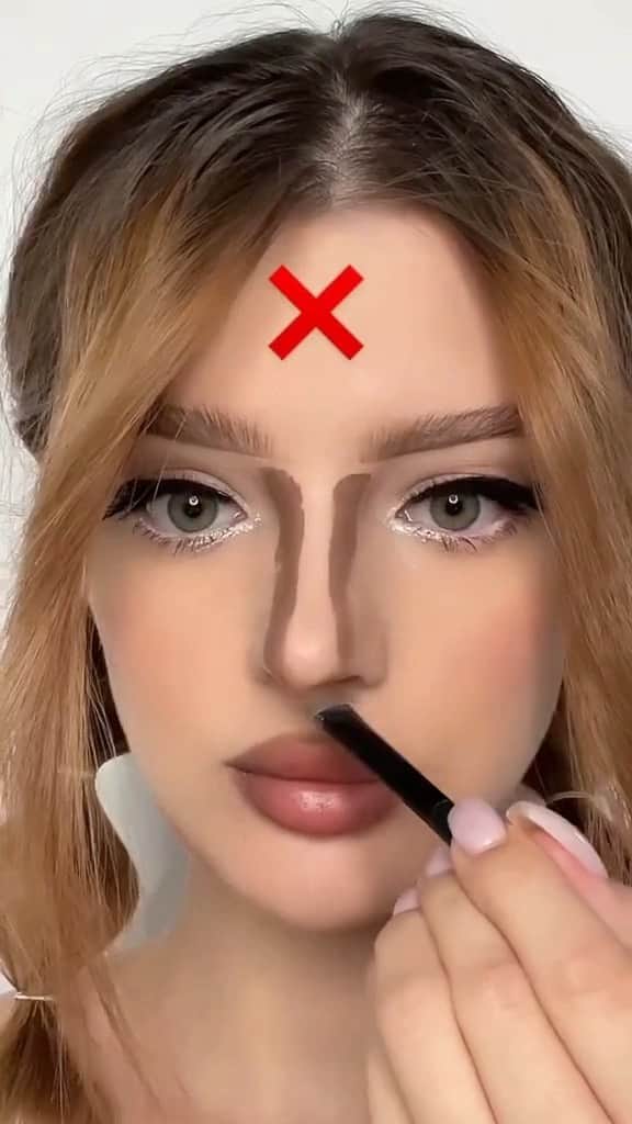 Huda Kattanのインスタグラム：「Nose contouring by @juliettaf」