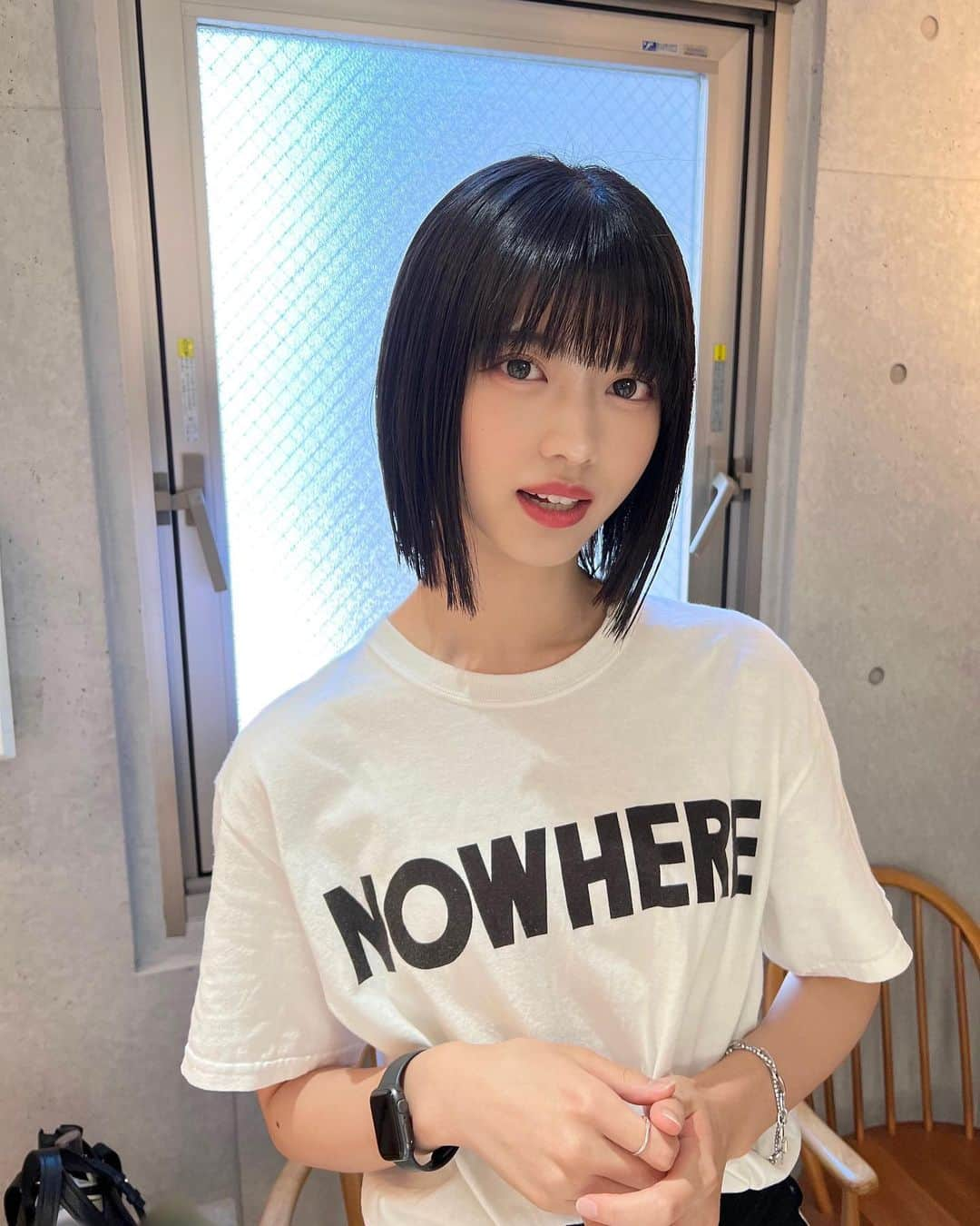 西野千明さんのインスタグラム写真 - (西野千明Instagram)「2ヶ月ぶりの美容院行きました💇‍♀️ ありがとうございます！ . #saintmichael #sand #hair #hairstyle #hairsalon #summer #夏コーデ #japan #idol #pwc #白キャン #真っ白なキャンバス #西野千明 #アイドル #いいね #ボブ #ショートボブ #followｍe #instagood #fashion #like4like #ootd」8月11日 20時35分 - konnichaaaki