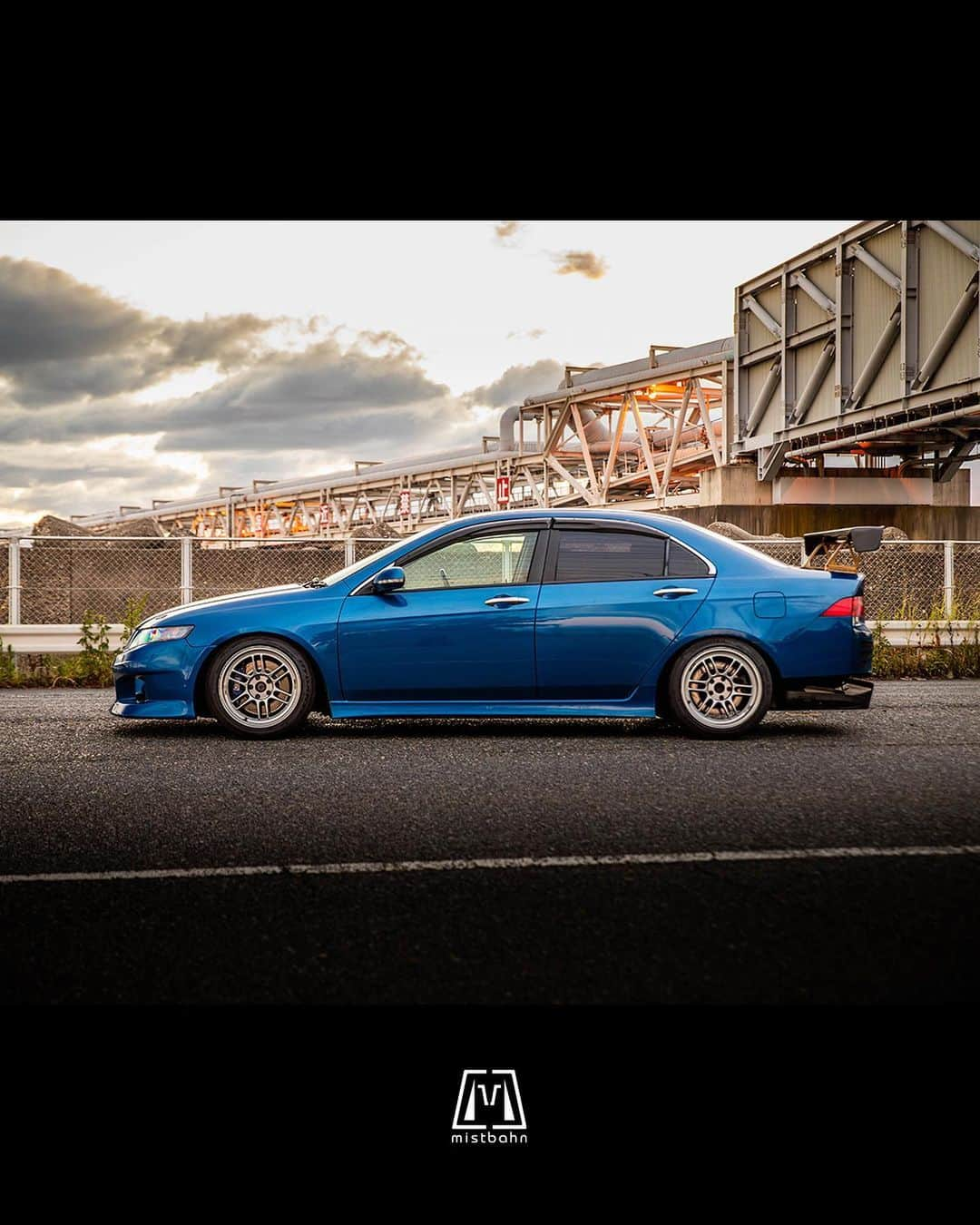 mistbahnさんのインスタグラム写真 - (mistbahnInstagram)「_ mistbahn Honda CL7 Accord Euro R _ 🚗: @mistbahn 📷: @mistbahn _ Shot on Aug-10 2023. _ #honda #hondaccord #ホンダアコード #アコード #accord #cl7 #tsxgang #tsxgangworldwide #tsx #acuratsx #hondaaccordeuror #kseries #k20a #k20 #hazardracing #ハザードレーシング #spoon #mandm #mandmhonda #jsracing #ジェイズレーシング #endless #teamenkei #enkei #enkeiwheels #rpf1 #shibatire #シバタイヤ #hondasontrack」8月11日 21時06分 - mistbahn