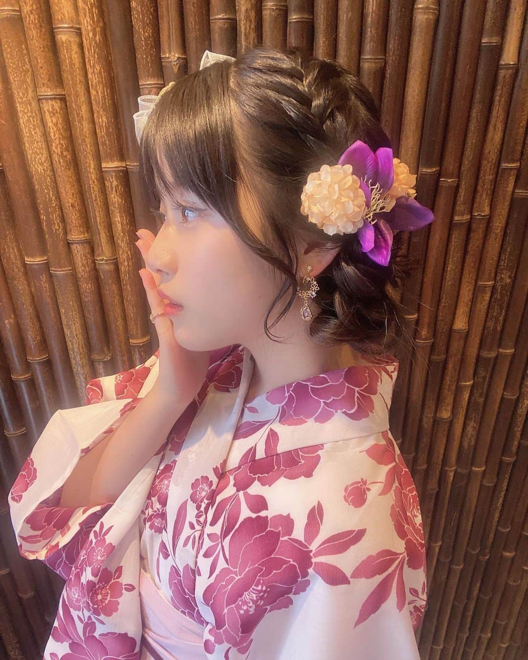 河村果歩さんのインスタグラム写真 - (河村果歩Instagram)「🌈🍒  今日は浴衣での撮影でした~💞  トーク会、チェキチャ来て下さった方、有難う御座いました(˶'ᵕ'˶ )‪︎♡  今年の浴衣は大人っぽさを見せつつも可愛い感じにできるよう、髪飾りを選びました🌷´- 右向きと左向きで雰囲気違うの分かるかな、？  是非感想聞かせて下さい~🙌🏻//  #河村果歩 #nicola #おはスタ #おはガール #かほっち #ニコラ #ニコモ #ニコラ9月号発売中 #SUPERGIRLS #スパガ #アイドル」8月11日 20時58分 - kawamura_kaho_official