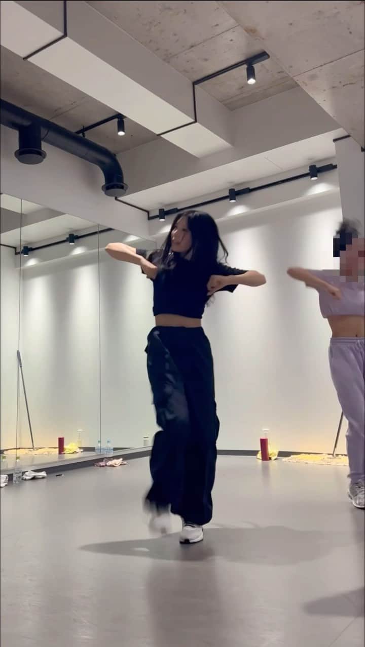 栗田桃花のインスタグラム：「ETA/New Jeans  楽しい>_< ♡ #newjeans #eta #newjeanseta」