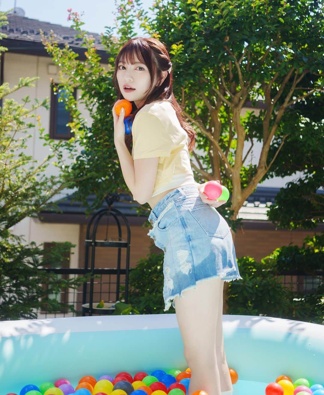 廣川奈々聖さんのインスタグラム写真 - (廣川奈々聖Instagram)「夏ってなんでこんなにキラキラしてるんだろう🧊🧊🧊^･·̫･̥ฅ  ⁡ ⁡ ⁡ #作品撮り #ポートレート #被写体 #portrait」8月11日 21時04分 - nanaseven7_u_u
