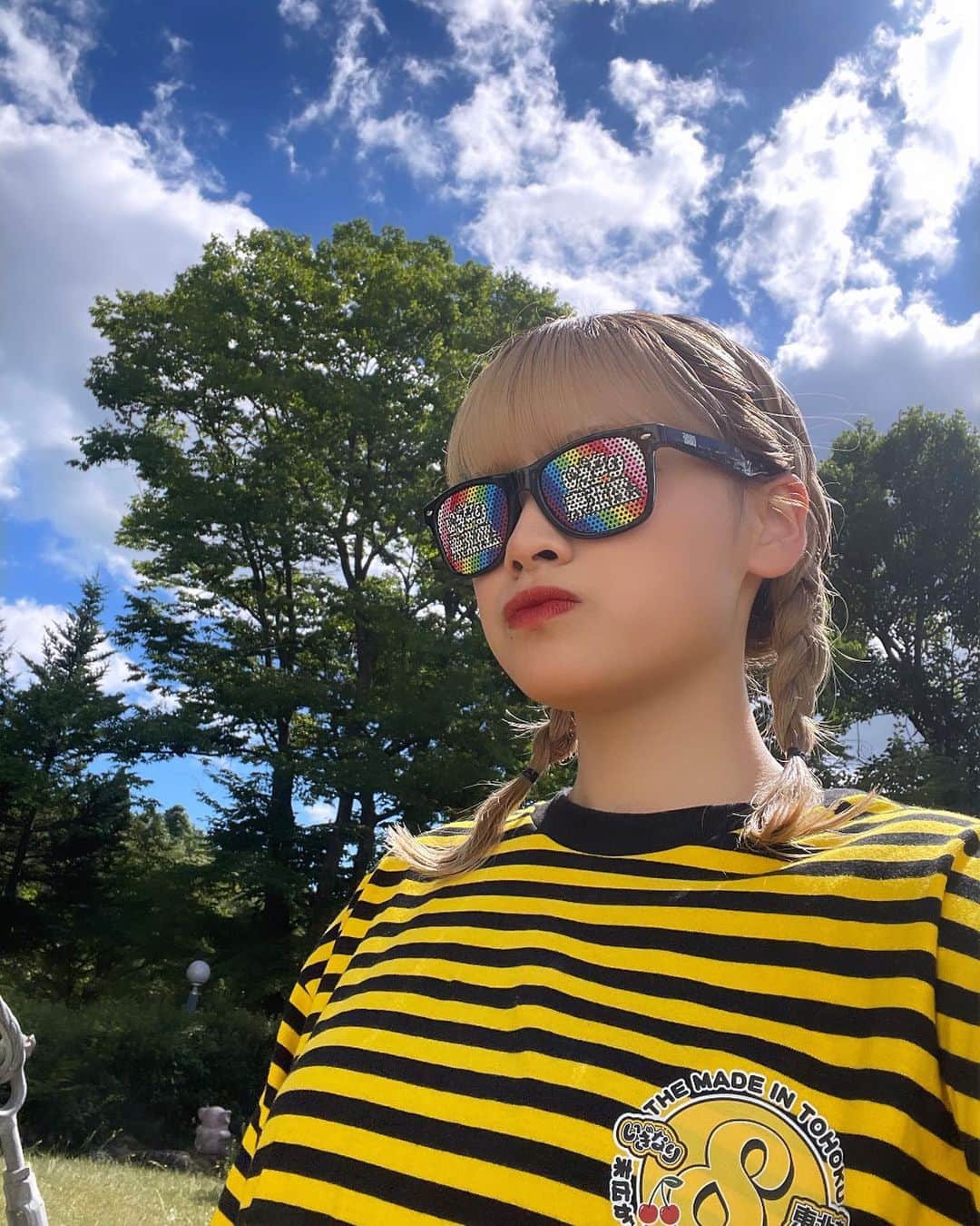 伊達花彩のインスタグラム：「🐝🌟💦  やっぱあんたら最高よ☆  いぎなり東北産に関わってる全員があたおかなんだと確信しました☆  #いぎなり東北産 #8周年 #ライブ #水遊び #伊達花彩」
