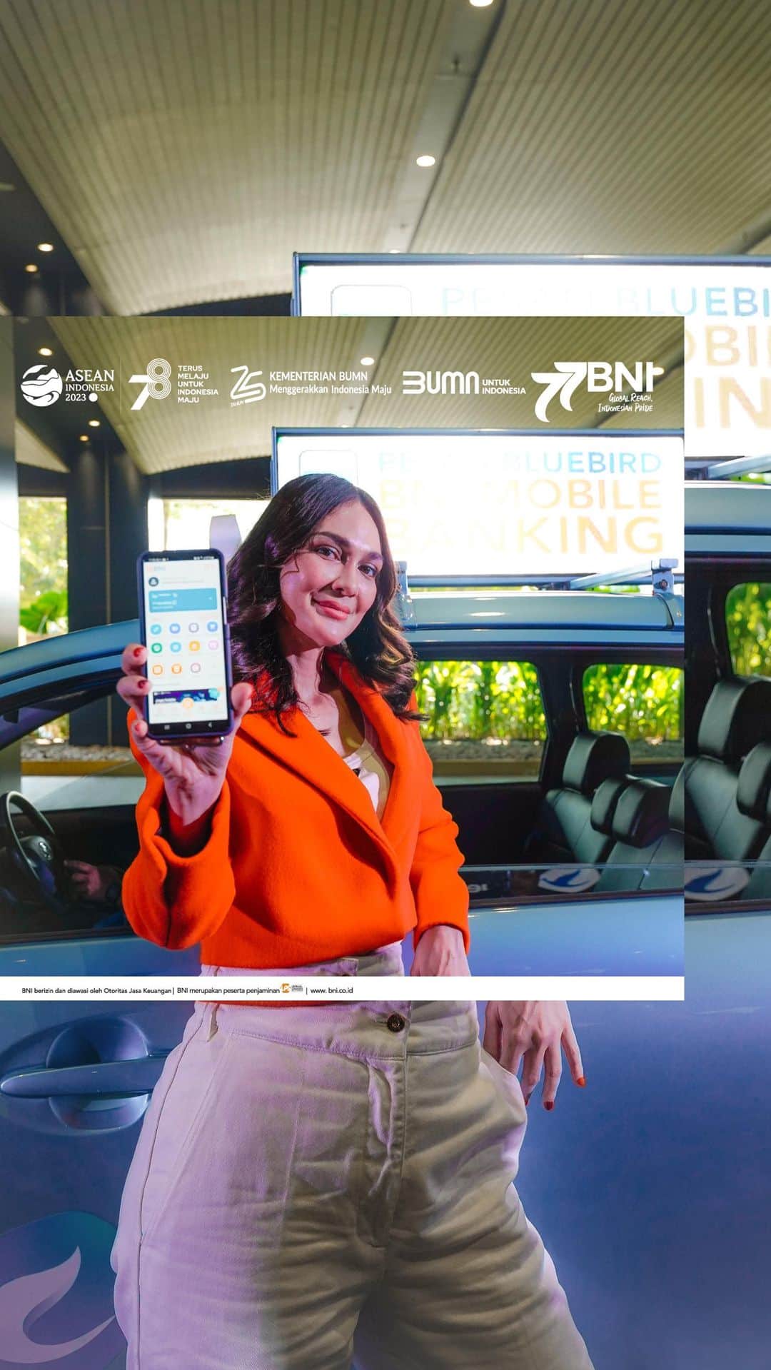 ルナ・マヤのインスタグラム：「Sekarang pesan taksi Bluebird jadi lebih mudah dan hemat lewat BNI Mobile Banking dan bisa dapet cashback sampai 78% lhooo!  Caranya cukup buka aplikasi BNI Mobile Banking, dan pesan taksi Bluebird di menu Lifestyle dengan mudah dan cepat. Nggak perlu khawatir tentang pembayaran, karena kamu akan dapat cashback sebesar 78%. Transaksi Super Easy dengan BNI Mobile Banking!!  Jangan lewatkan kesempatan spesial ini! Promo berlaku hingga 31 Agustus 2023. Dapatkan kenyamanan berkendara dengan harga yang hemat di perjalananmu.  Untuk info lebih lanjut: bit.ly/BNIBB78  #BNI46 #BUMNUntukIndonesia #BUMNMenggerakkanIndonesiaMaju #HUT77BNI #GlobalReachIndonesianPride」