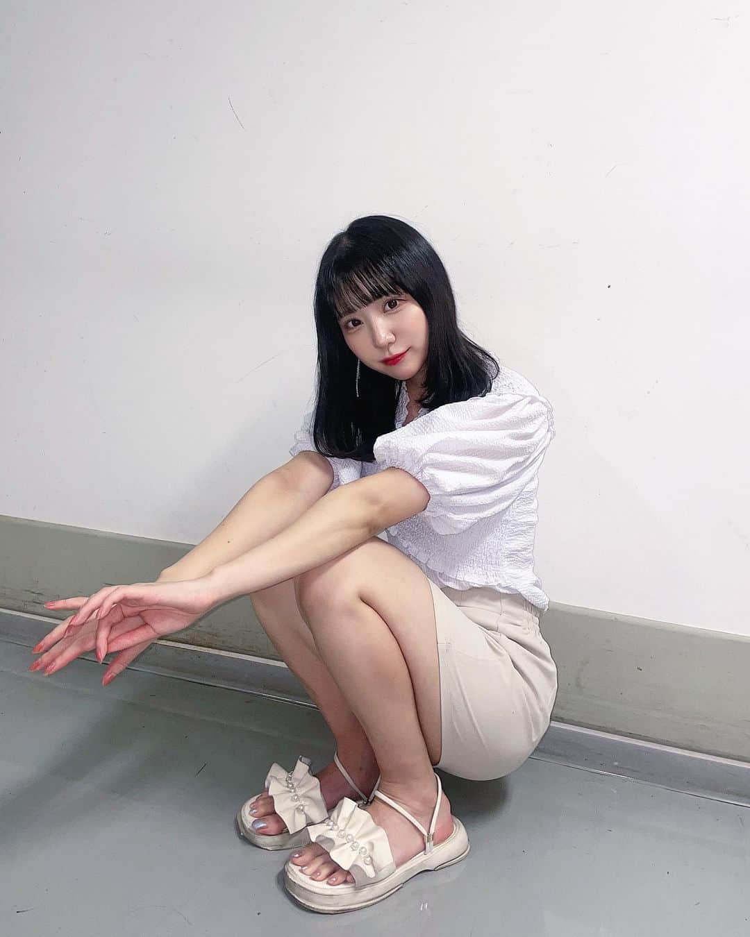 藤田みゆのインスタグラム：「. 三連休何するの？💗」