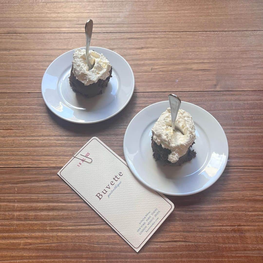 小川奈々子さんのインスタグラム写真 - (小川奈々子Instagram)「⁡ ⁡ ここのチョコムース美味しい🍽 ⁡  #패션  #데일리#셀카 #팔로우 #오오티디  #셀카 #카페」8月11日 21時18分 - __nchisan__