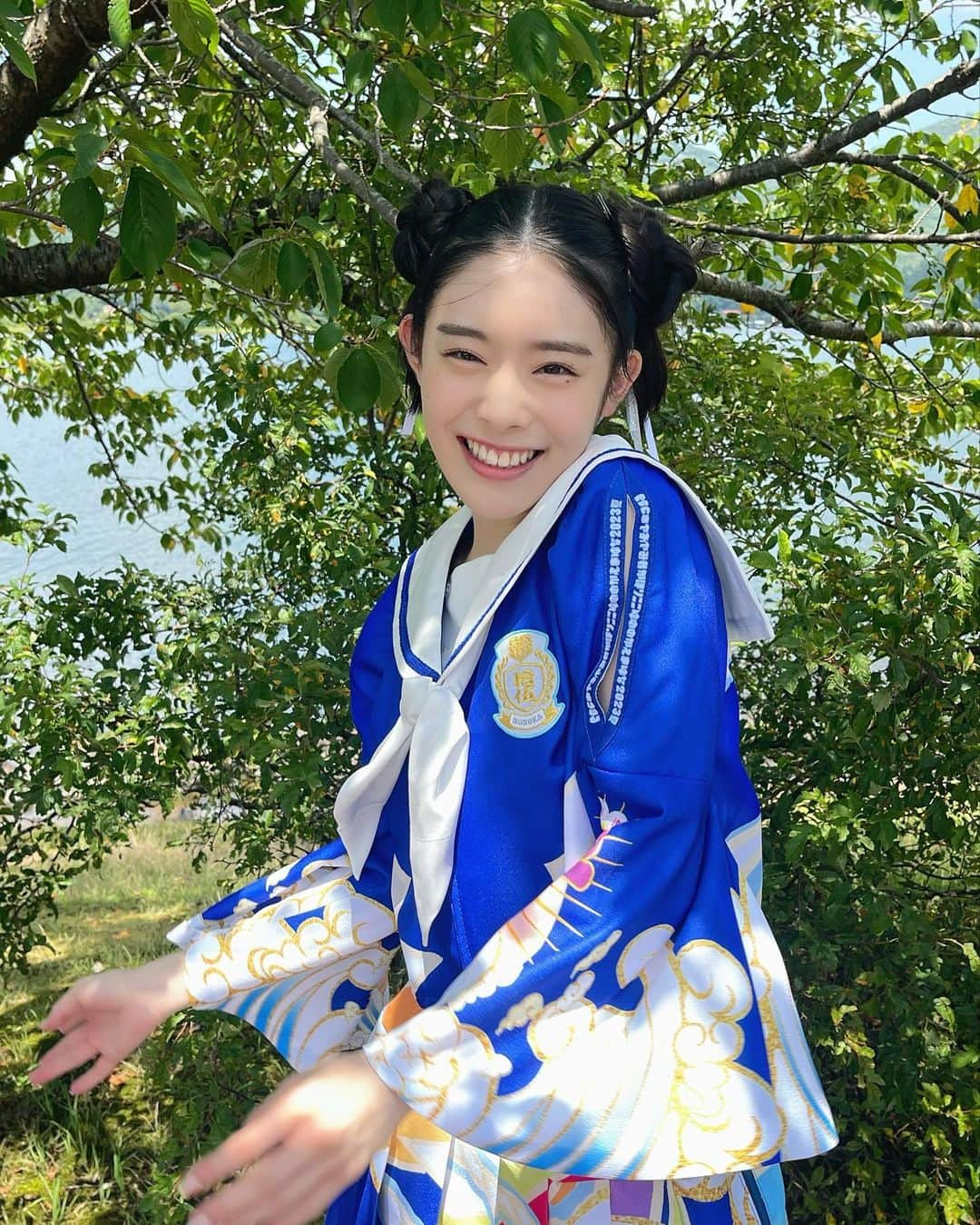 風見和香さんのインスタグラム写真 - (風見和香Instagram)「. . ライブ始まってすぐ取れた天女ヘアです👧🏻 （名前はかほちゃんが考えてくれました）  ファミえんの衣装どっちもかわいかったー🤍🤍  #私立恵比寿中学 #エビ中 #ebichu #風見和香 #ののかまる #fjk #07 #ファミえん2023 #メンカラ衣装 #ヘアアレンジ #おだんごヘア」8月11日 21時31分 - nonoka_kazami_official