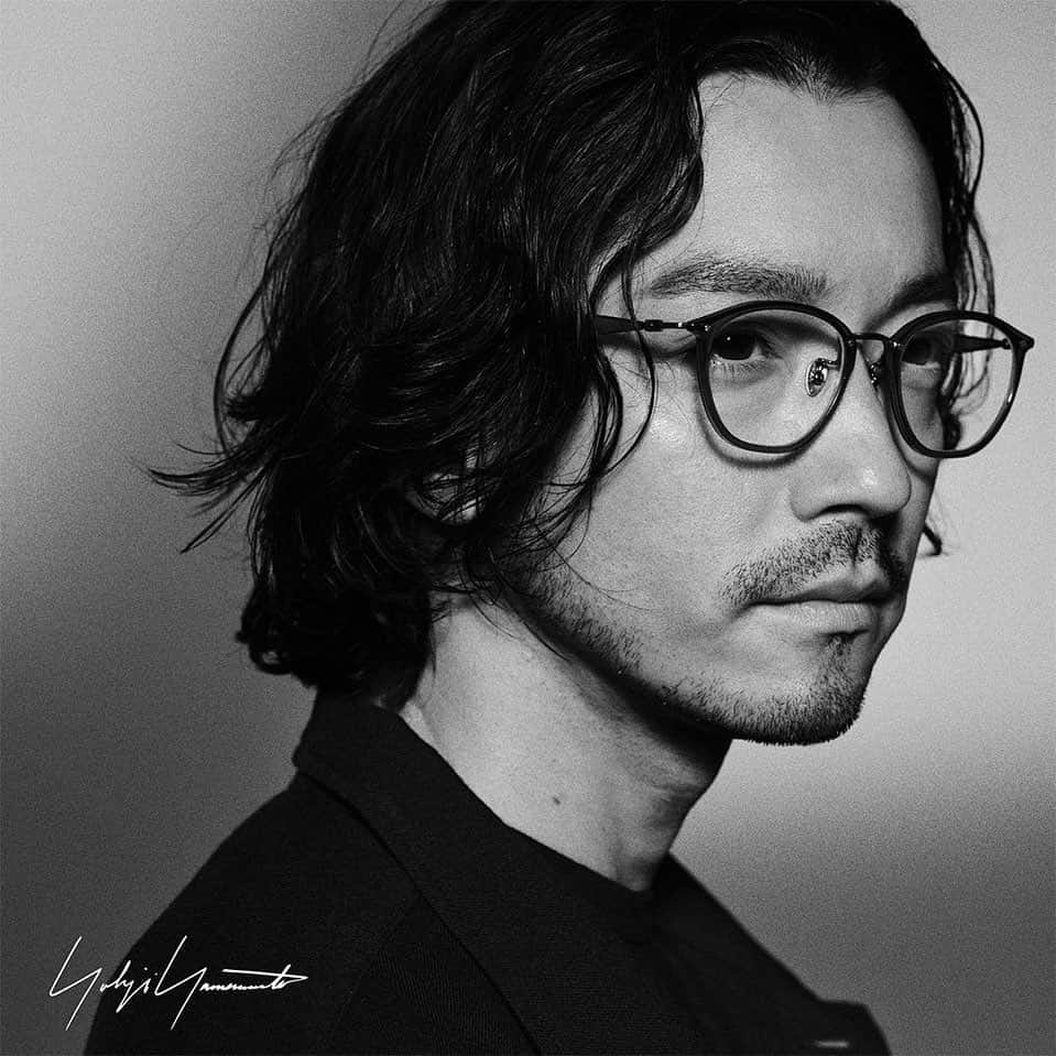のインスタグラム：「【Yohji Yamamoto Eyewear】  @yohjiyamamotoofficial @yohjiyamamotoeyewear #yohjiyamamoto  #yohjiyamamotoeyewear #金子ノブアキ #nobuakikaneko」