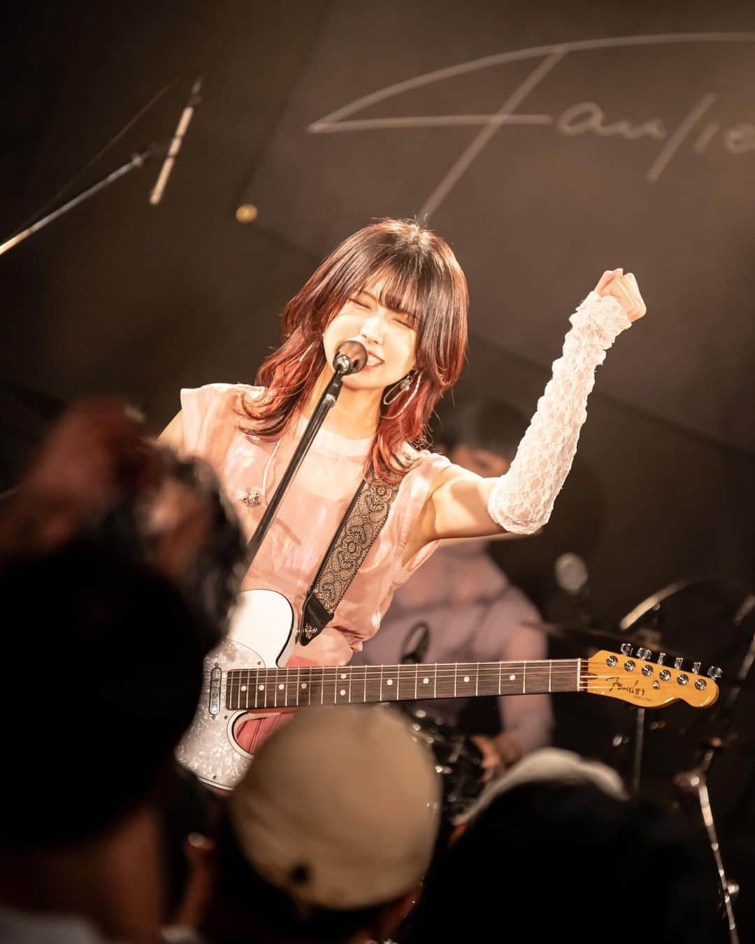 森脇加奈子のインスタグラム：「にっこにこ🐒🤍  Faulieu. Presents " RPG " ep.3 at 下北沢ReG  photo by @okkytree   #Faulieu #band #girlsband  #rock #rockband #musician #show #live #livephotography #photogaphy #vocal #guitarvocal  #guitarist #guitarplayers #guitar #telecaster #Fender #Fenderamerican #japanese #japanesegirl  #tagsforlikes #followme #tfl  #일본 #팔로우미 #粉我」