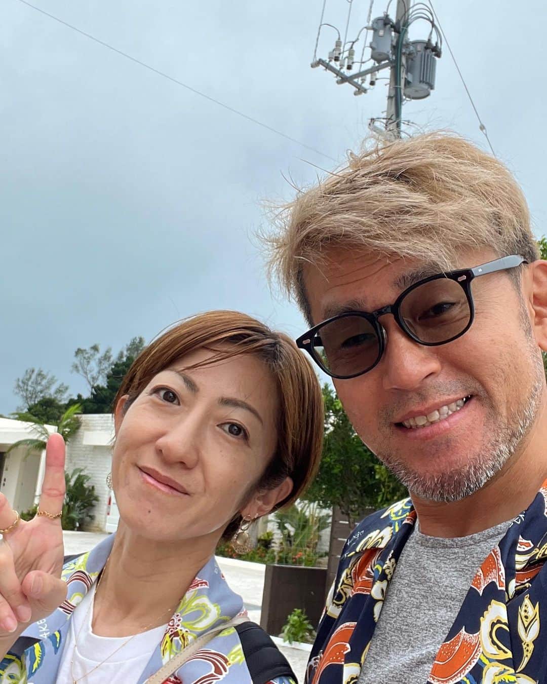 kougeishaのインスタグラム：「沢山の人が敵対しても2人で信じて乗り越えてきた。だからこそ今がメッチャ幸せ😀なのでこれから困難が来ようとも大丈夫だと思う❤️結婚してくれてありがとねめぐちゃん❤️」