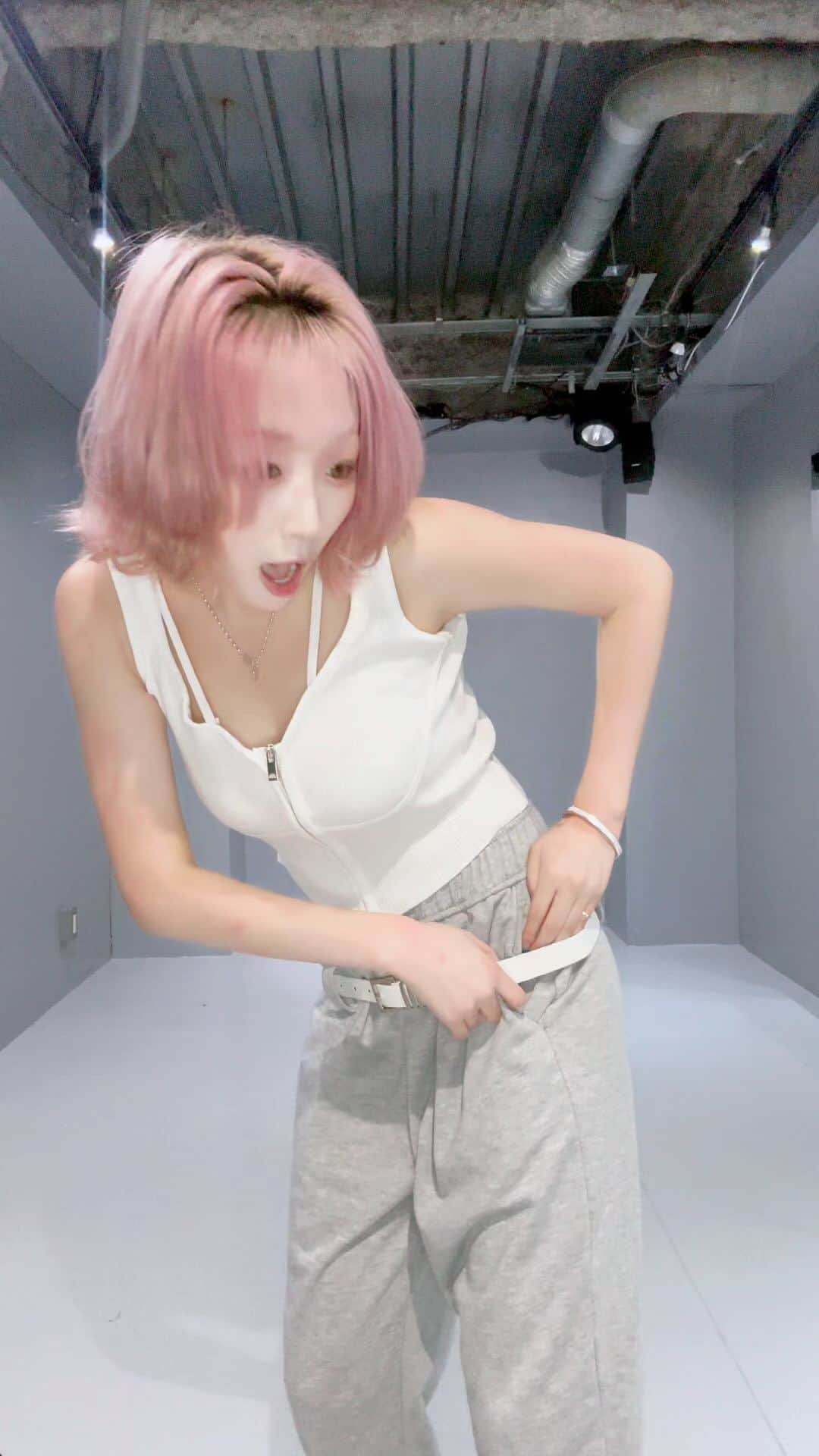 羽音朱ジュリィ（山本朱莉）のインスタグラム：「POWER!?💥」