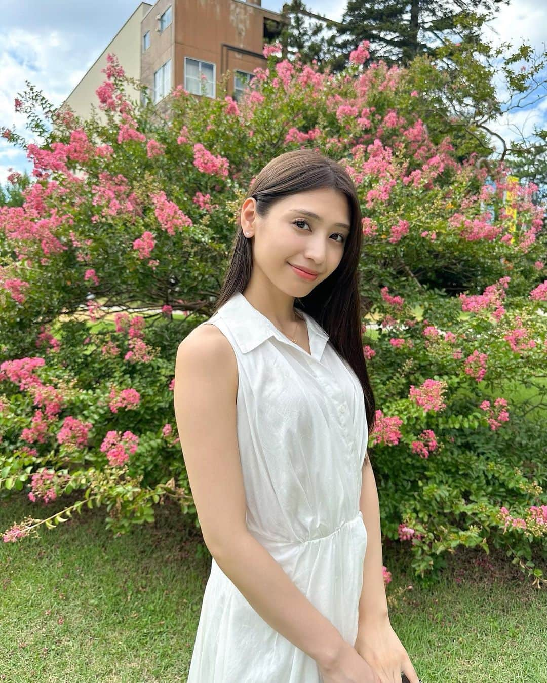 椚ありさのインスタグラム：「ピンクのお花が咲いてた🌸」