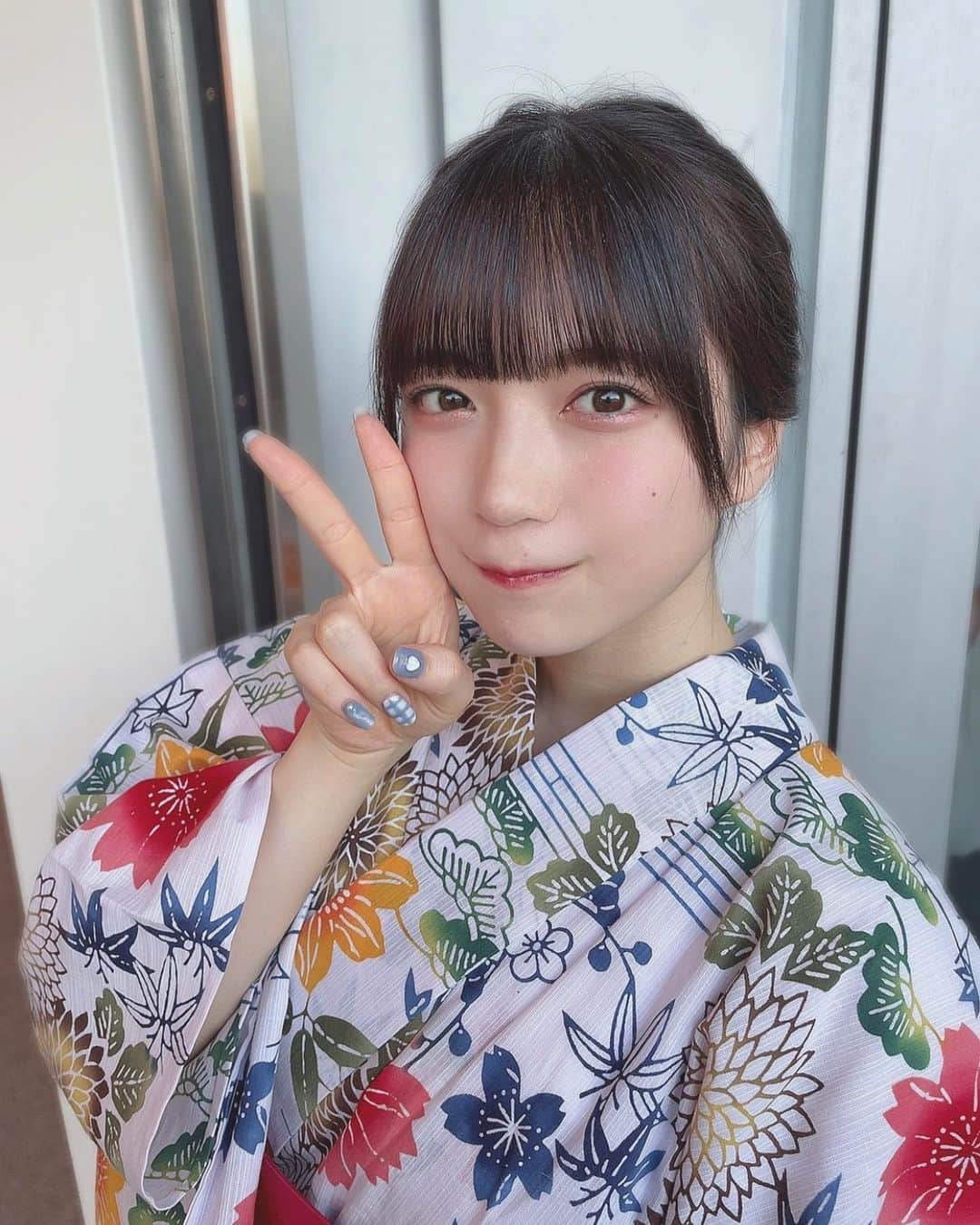 坂本真凛のインスタグラム：「浴衣着ることができてうれしい喜びの✌🏻#浴衣 #夏祭り #岐阜 #ぎふ長良川花火大会」