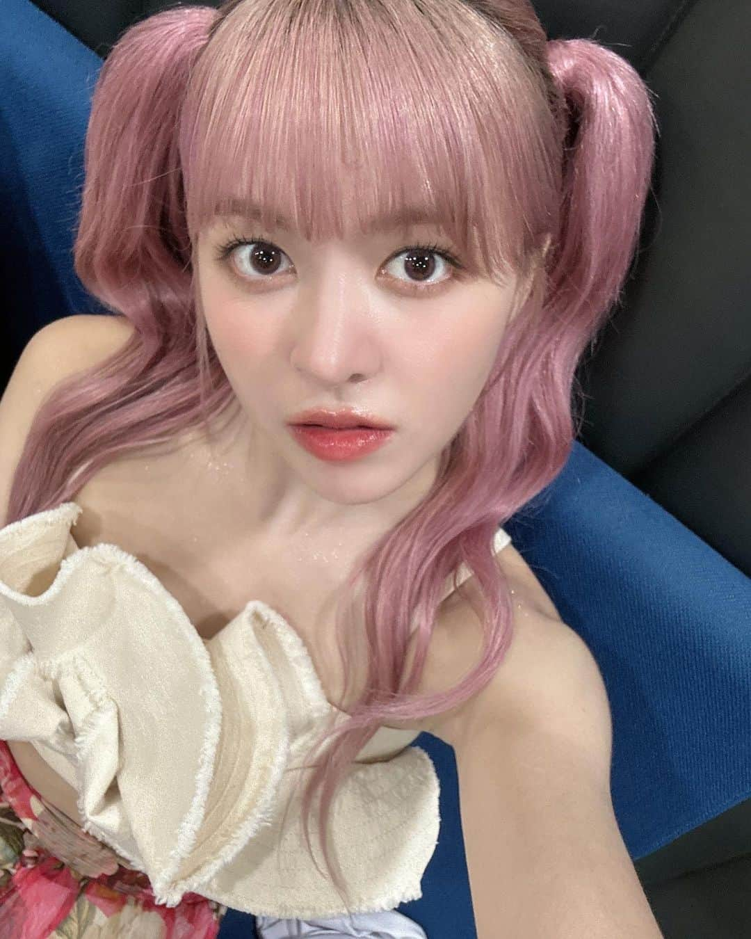 NMIXXさんのインスタグラム写真 - (NMIXXInstagram)「막방이었던 날. Cutesie wootsie. #ironically #NMIXX #엔믹스 #LILY #릴리」8月11日 22時19分 - nmixx_official