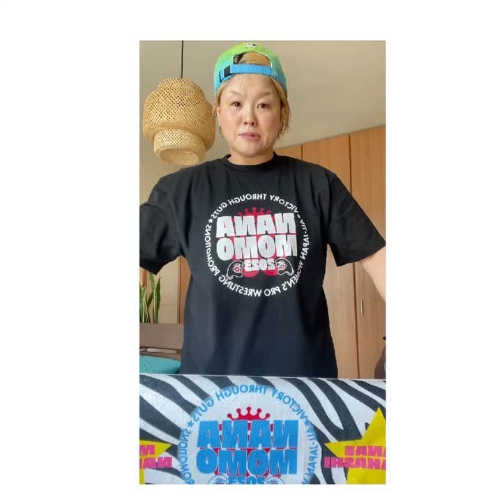 高橋奈苗のインスタグラム：「明日のナナモモグッズ販売会で販売するTシャツ着てみたよ🥳  白の部分がラメでリッチだよ🤑  タオルはさ、20年前くらい前のナナモモTシャツのリバイバル的なんだよ。 当時、目をひん剥いてる感じのマークをモモが考えて、さすが意味わかんないなぁと思ってたら今じゃ、内藤哲也さんやゴッズアイもパクったかな👁️（違う）  このマフラータオルはみんなが会場で振ってくれてた思い出もあって、ずーっと取ってあった☺️（すごくモノ持ちがいいナナエ←捨てられない女とも言う？）  あと、27thのTシャツのデザインはダークな色味にきっと映えると思って少しだけ作ってみたよ！（受注販売でご購入のお客様には順次発送してます！ありがとう）  タオル撮影しようとしたら必ずうちのパグ様が入ってきてくださるのは何でだろう🤭  「僕のだよ」 って言ってるのか 「僕がモデルだからみんな買うように！」 と言ってるのか🤔  どっちかな？ベイビー👶　@marasada_baby   ということで、明日は14時から水道橋でお待ちしてます！！  @nanae_passion_  follow me!  通販ショップ➡︎ https://jungarian.thebase.in/  #プロレス #高橋奈七永  #ナナエ #パッション #passion #女子プロレス #人間国宝 #japan #nanaetakahashi #ナナモモ #2023」