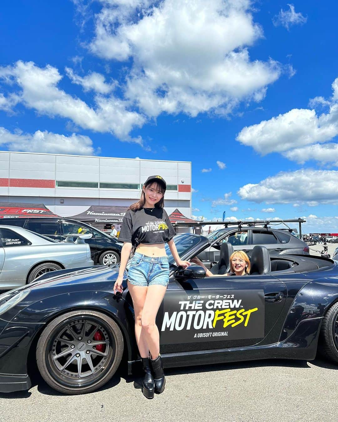 雛野ぽぽのインスタグラム：「今日はTHE CREW MOTORFEST in FUELFEST JAPANに出演させていただきました！ ミカさんと一緒にとっても楽しかったです😍 ゲームも体験させてもらったけどハマっちゃいそうでした🚗🏁 ゲームリリースお楽しみに💕 #ザクルーモーターフェス #FUELFEST」