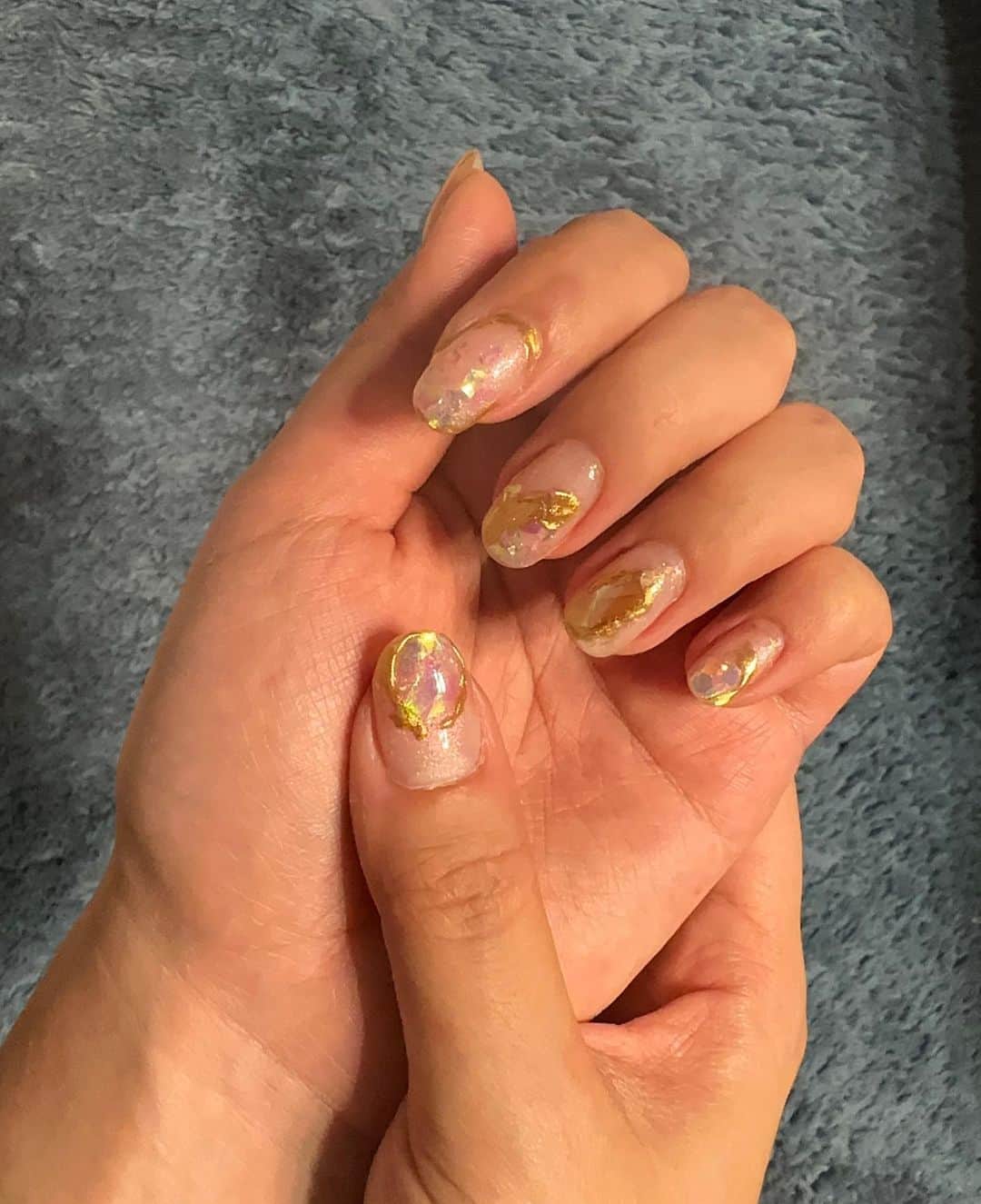 上原りさのインスタグラム：「インスタライブでチラ見えしてた今のネイルはこんな感じでーす♡  #セルフネイル  #セルフジェルネイル」