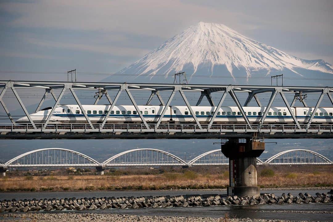 Michael Yamashitaのインスタグラム：「Mountain Day: Today is Mountain Day (Yama no Hi), Japan’s newest public holiday, a day to promote love for Japan’s mountains. Here is a portfolio of Japan’s most famous - majestic Mount Fuji and look-alikes from Kagoshima, Kumamoto and Hokkaido #mountainday #fuji #mtfuji」