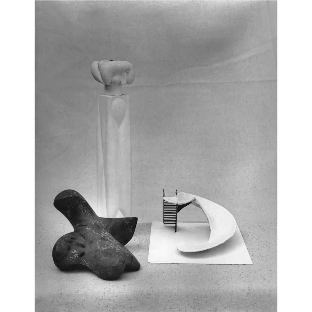 THE ROWさんのインスタグラム写真 - (THE ROWInstagram)「Isamu Noguchi; ‘Untitled’, 1975」8月11日 23時03分 - therow