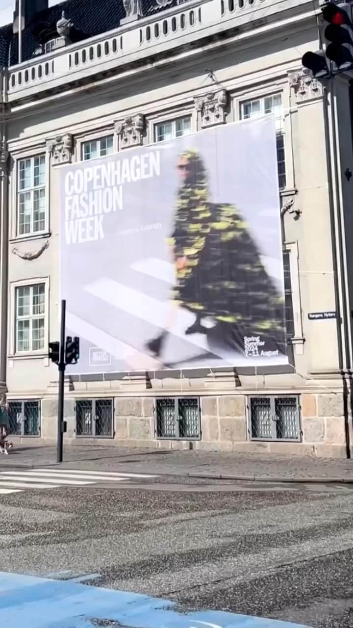 MATCHESFASHION.COMのインスタグラム：「Over and out, @cphfw! 🚲 Follow along to see how our social media executive @amybaj kicked off #SS24.」