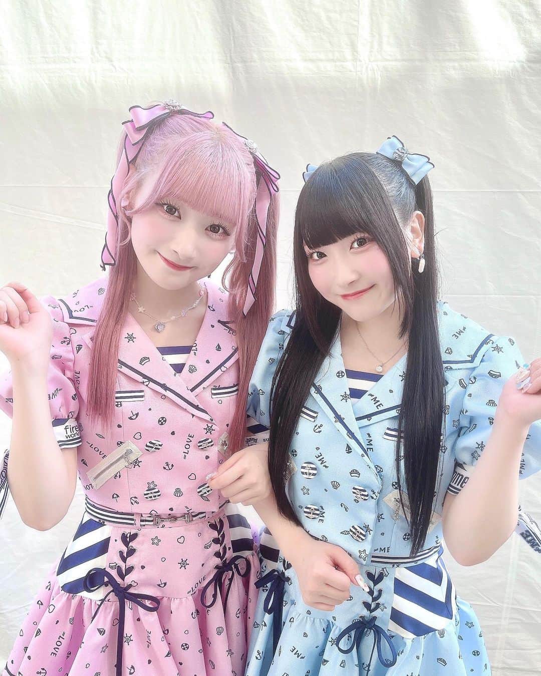 齋藤樹愛羅のインスタグラム：「♡きゅあらもーど >_< ♡         イコノイジョイの時お写真撮ろー！って言ってくれて、たくさん撮ったよ👍🏻♡    ぴんく×みずいろ×高めついん かわいい…🥹🩷🩵  プリキュアみたいな組み合わせ〜(TT)♡      三連休だから明日か明後日にも載せるね🍑    #きゅんかわ #きゅあらもーど」