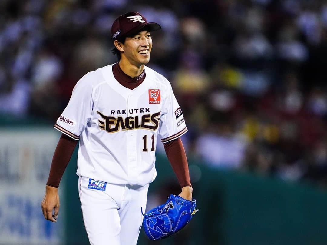 東北楽天ゴールデンイーグルスさんのインスタグラム写真 - (東北楽天ゴールデンイーグルスInstagram)「⚾️  ⚾️E 5-0 B⚾️  岸選手が9回108球5安打無失点6奪三振で5勝目‼️‼️ 圧巻のピッチングで2シーズンぶりの完封勝利✨✨✨ 打っては阿部選手が先制2号ソロを含む4安打2打点🔥🔥 鈴木大地選手は6回に代打で出場し4号2ラン👏🏼👏🏼 さらに小郷選手がタイムリー2ベースなど2安打1打点😆 遅くまで応援ありがとうございました‼️‼️  #鷲が掴む #rakuteneagles  #岸孝之  #炭谷銀仁朗 #阿部寿樹 #鈴木大地 #小郷裕哉」8月11日 23時32分 - rakuten_eagles