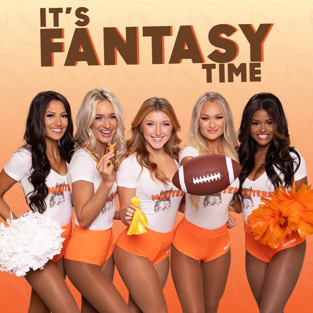 Hootersさんのインスタグラム写真 - (HootersInstagram)「Every draft pick is a winner at Hooters! Craft your perfect Fantasy Football team with us 🏈」8月12日 0時01分 - hooters