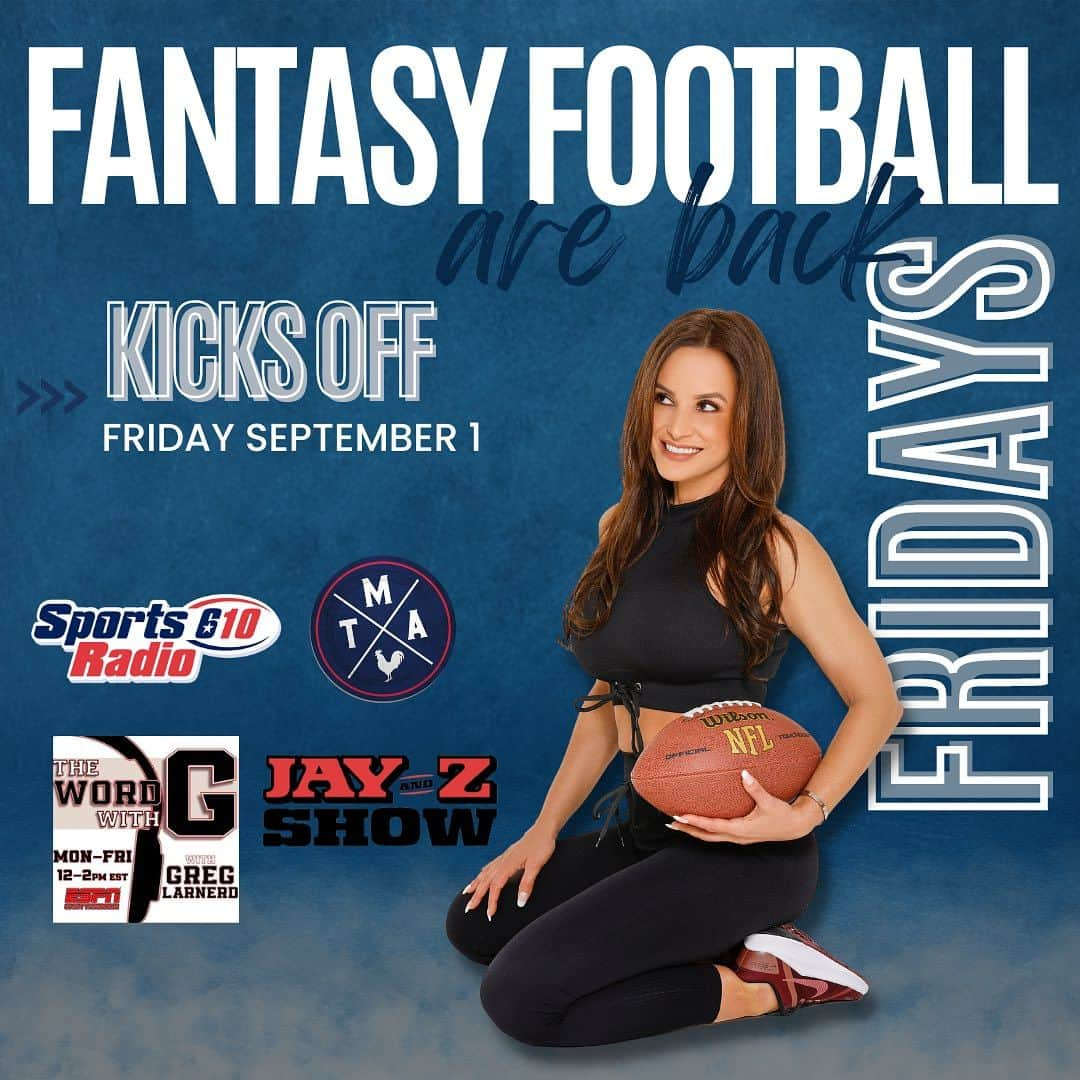 リサ・アンさんのインスタグラム写真 - (リサ・アンInstagram)「As I am in route to Canton for @theffexpo I thought it was the perfect time to announce the launch of my weekly radio stops every Friday for the fantasy football season!   #fantasyfootballfridays #tmastl #sportsradio610 #espnchattanooga #wdae #fantasyfootball #thereallisaann」8月12日 0時05分 - thereallisaann