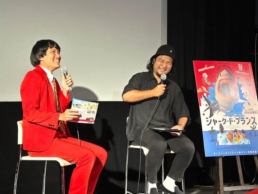 あんこのインスタグラム：「シャーク・ド・フランストークイベントありがとうございました！ サメ映画ルーキーさんと！ 絶賛公開中！」
