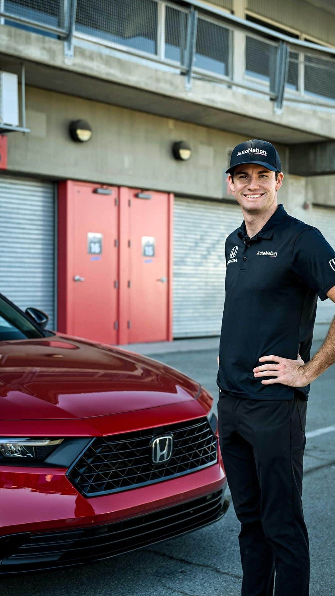 ホンダのインスタグラム：「Place your orders with @kyle_kirkwood 😎  The #AccordHybrid brings sleek style and racing-inspired power every driver wants.  #PoweredbyHonda // #INDYCAR」