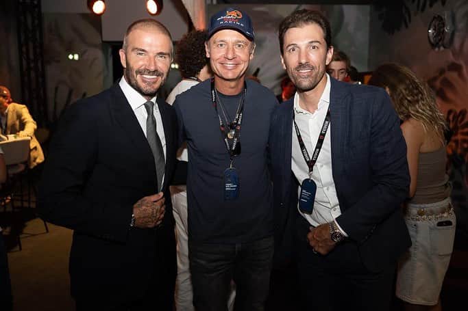 ファビアン・カンチェラーラのインスタグラム：「Opening night of the @rugbyworldcupfrance2023 in Paris.  Many thanks @tudorwatch - it was an amazing experinece! 🤩」