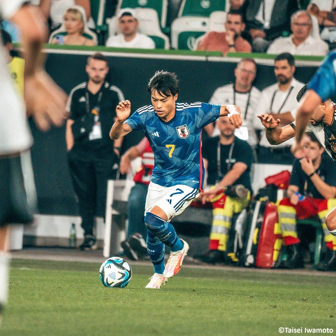 Goal Japanさんのインスタグラム写真 - (Goal JapanInstagram)「🇩🇪 W杯以来の再戦は日本がリードし後半へ 🇯🇵 #伊東純也 の得点で先制した #日本代表。サネに同点弾を許すが、わずか3分後に #上田綺世 が勝ち越しゴール！(Photo: Taisei Iwamoto)  #soccer #football #japan #samuraiblue #daihyo #サッカー #フットボール #サッカー日本代表 #⚽」9月10日 4時45分 - goaljapan