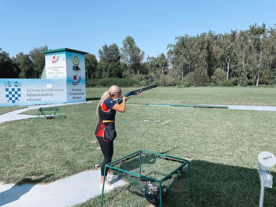 アンバー・ヒルのインスタグラム：「European Championships, last one of the 2023 season 🇭🇷」