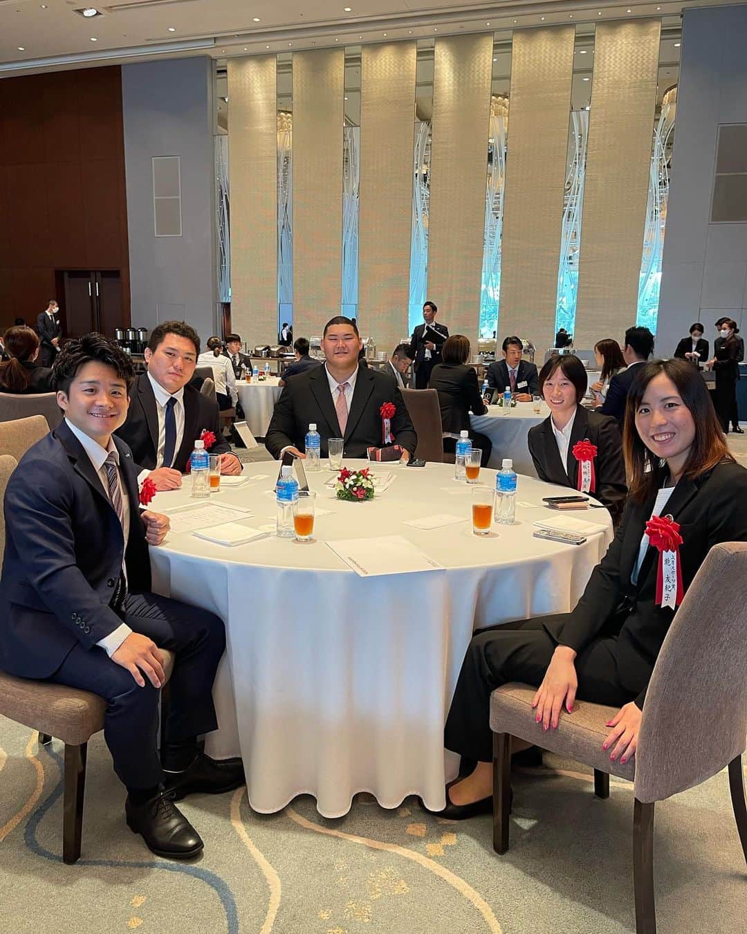 板橋美波のインスタグラム：「上月財団様より 上月スポーツ賞を受賞しました。 様々な競技の選手とお話することができ、とても貴重な時間となりました✨  今シーズンも残り2試合 気を引き締めて競技に励みたいと思います🔥  今後ともどうぞよろしくお願いいたします🙇‍♀️」