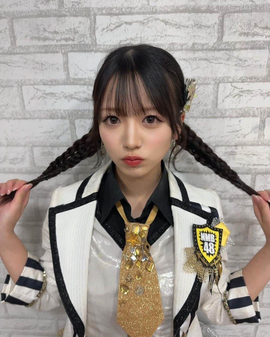 のインスタグラム：「. 珍しい髪型したよんっ🩶✩.*˚  #NMB48 #坂田心咲 #アイドル #05 #jk #ljk #melotte #ロマンティックローズ #Y2K #衣装 #ツインテール #ツインテールアレンジ」