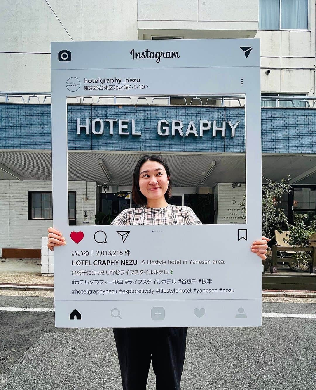 hotelgraphynezuさんのインスタグラム写真 - (hotelgraphynezuInstagram)「English below ⇩⁠ ⁠ ホテルグラフィーには、旅仲間や恋人、家族と忘れられないフォトジェニックな思い出を作れるスポットがたくさんあります。 ⁠ ⁠ ホテルグラフィー根津での一番の思い出や思い出スポット・出逢いは何ですか?⁠ ⁠ この投稿にコメントして教えてください。 🚩👇⁠ ⁠ ---------------------⁠ ⁠ Many spots at HOTEL GRAPHY can make unforgettable and photogenic memories to share with your trip buddy, your lover or your family. ⁠ ⁠ What is your best memory or memorable spot/ encounter at HOTEL GRAPHY NEZU?⁠ ⁠ Tell us by commenting this post ! 🚩👇⁠ ⁠ ⁠ ⁠ ⁠ ⁠ ⁠ ⁠ .⁠ .⁠ .⁠ #explorelively #lifestylehotel #hotelgraphynezu⁠ ⁠ ⁠ #hotel #hostel  #tokyohotel #tokyohostel ⁠ #uenohotel #travelmemories #hotellounge #tatamispace #hotellobby #pictures #instagramframe #hotelfacility ⁠ #triptojapan⁠ ⁠ ⁠ #ホテルグラフィー根津 #東京ホテル #東京ホステル #思い出　#ライフスタイルホテ #根津 #インスタフレーム #デザイナーホテル #東京ホステル #ホテルで過ごしたら #畳スペース #ホテルロビー #写真が好き #旅行の思い出」9月9日 20時45分 - hotelgraphy_nezu