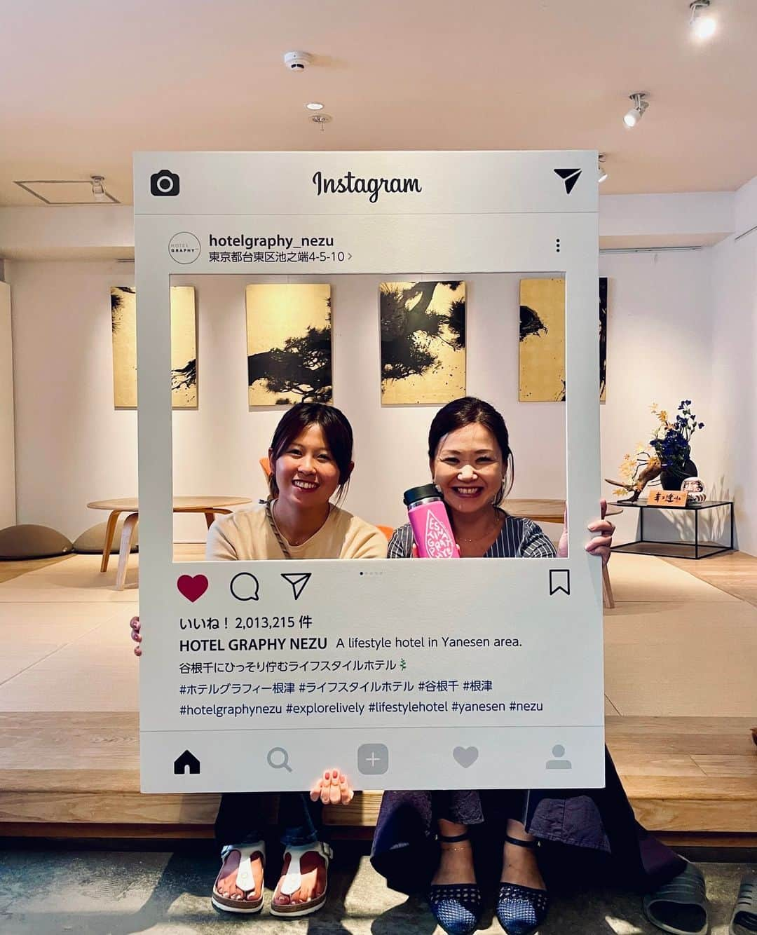 hotelgraphynezuさんのインスタグラム写真 - (hotelgraphynezuInstagram)「English below ⇩⁠ ⁠ ホテルグラフィーには、旅仲間や恋人、家族と忘れられないフォトジェニックな思い出を作れるスポットがたくさんあります。 ⁠ ⁠ ホテルグラフィー根津での一番の思い出や思い出スポット・出逢いは何ですか?⁠ ⁠ この投稿にコメントして教えてください。 🚩👇⁠ ⁠ ---------------------⁠ ⁠ Many spots at HOTEL GRAPHY can make unforgettable and photogenic memories to share with your trip buddy, your lover or your family. ⁠ ⁠ What is your best memory or memorable spot/ encounter at HOTEL GRAPHY NEZU?⁠ ⁠ Tell us by commenting this post ! 🚩👇⁠ ⁠ ⁠ ⁠ ⁠ ⁠ ⁠ ⁠ .⁠ .⁠ .⁠ #explorelively #lifestylehotel #hotelgraphynezu⁠ ⁠ ⁠ #hotel #hostel  #tokyohotel #tokyohostel ⁠ #uenohotel #travelmemories #hotellounge #tatamispace #hotellobby #pictures #instagramframe #hotelfacility ⁠ #triptojapan⁠ ⁠ ⁠ #ホテルグラフィー根津 #東京ホテル #東京ホステル #思い出　#ライフスタイルホテ #根津 #インスタフレーム #デザイナーホテル #東京ホステル #ホテルで過ごしたら #畳スペース #ホテルロビー #写真が好き #旅行の思い出」9月9日 20時45分 - hotelgraphy_nezu