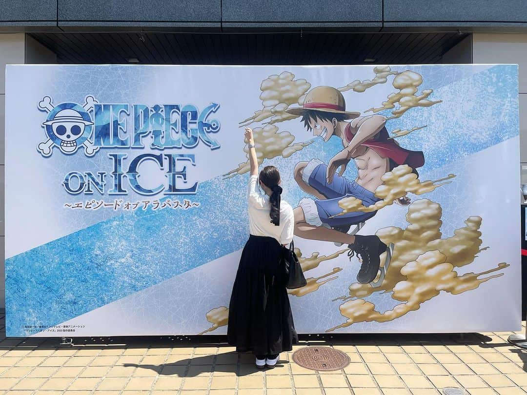 伊藤小春のインスタグラム：「発表されてからずーっと楽しみにしていた ONE PIECE ON ICE❄️⛸ ⁡ ⁡ 豪華な出演者の方々によって大好きなONE PIECEが素敵に表現されていて、開演直後から感動が止まりませんでした😭 ⁡ 観に行けて本当によかった…またやってほしいなぁ… ⁡ ⁡ ⁡ #ONEPIECE#ONEPIECEONICE#ワンピースオンアイス」