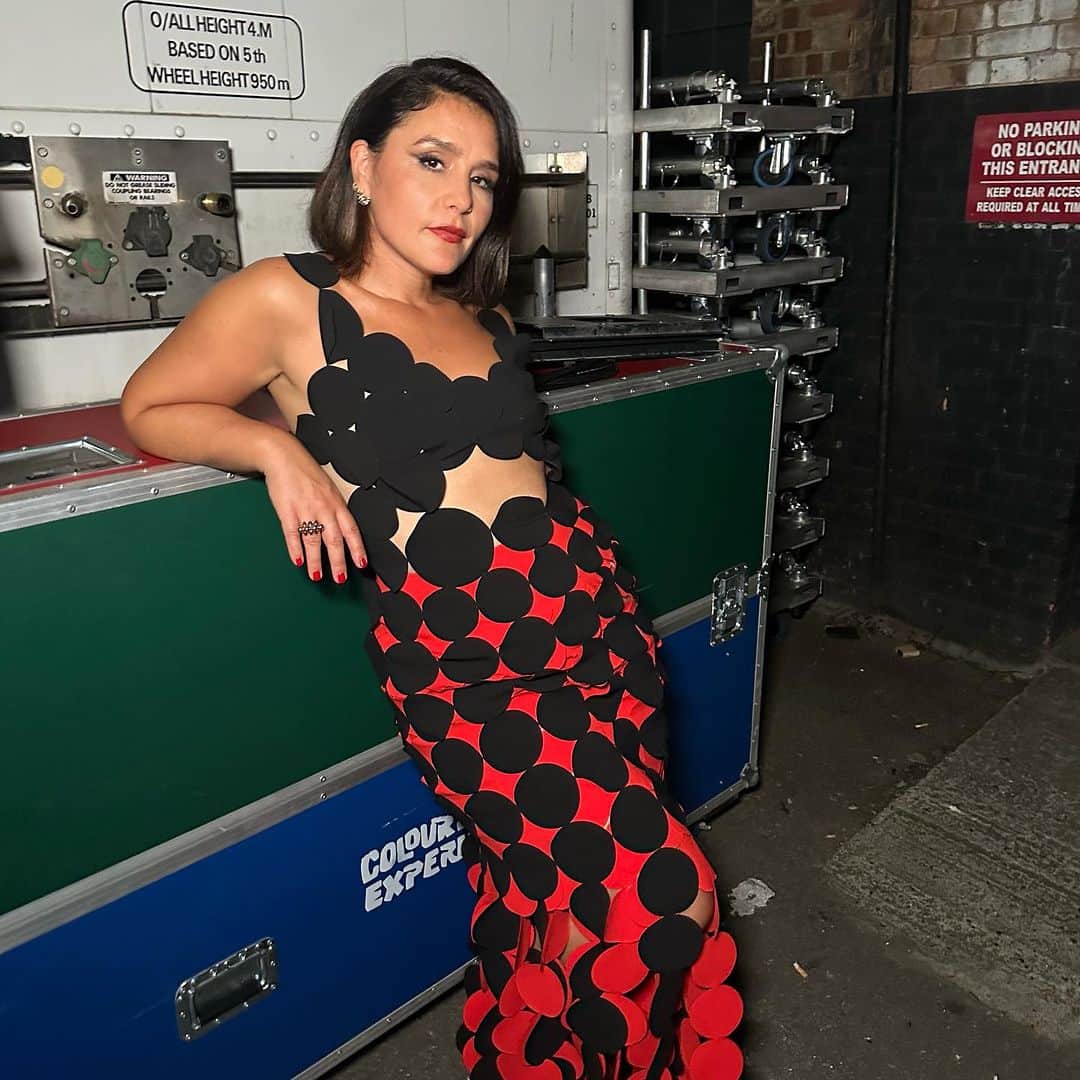 ジェシー・ウェアのインスタグラム：「Had such fun at the Mercury Prize. Big mazels to @ezracollective . What a phenomenal speech and so deserved x」