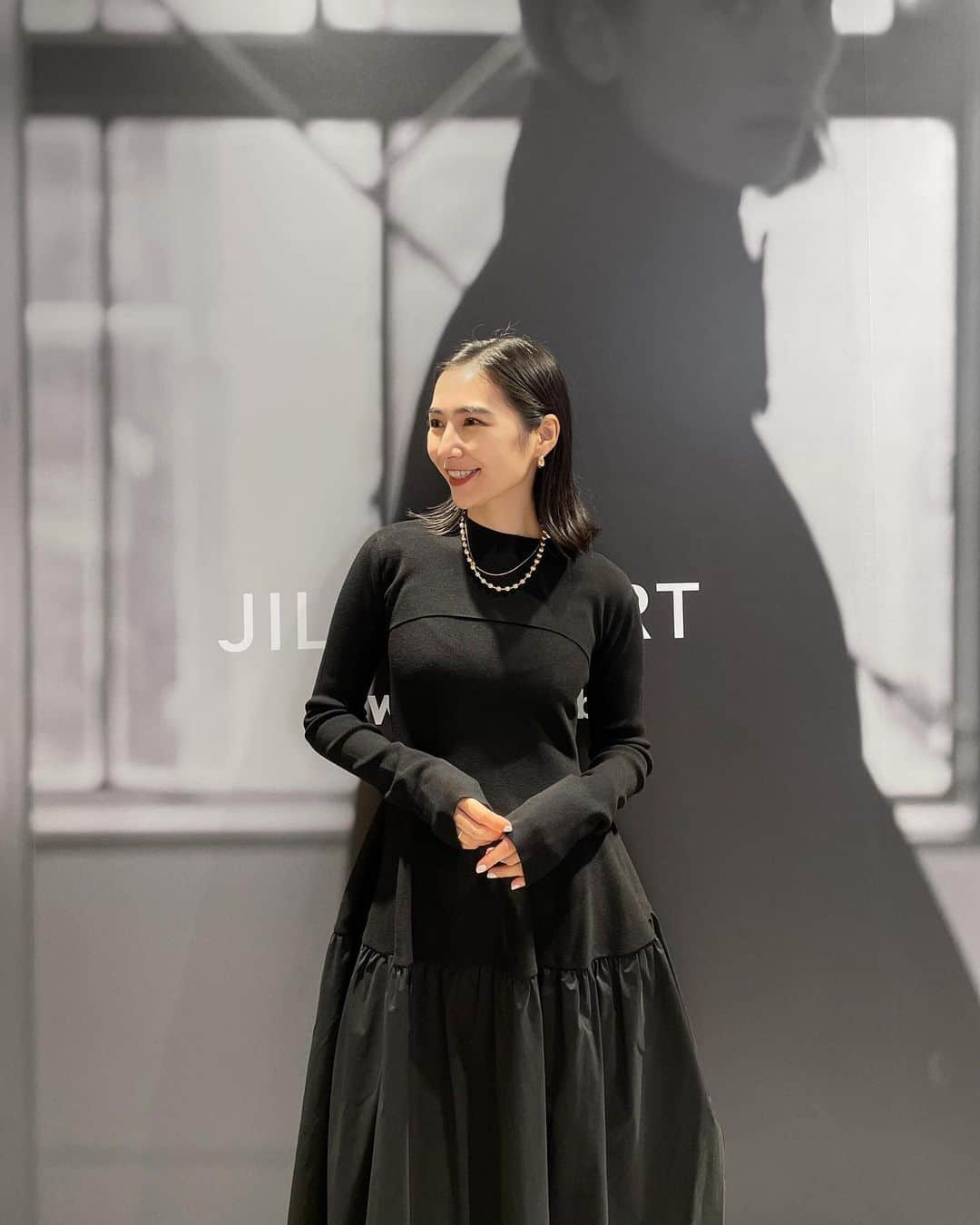 小林さりさんのインスタグラム写真 - (小林さりInstagram)「𓍯𓂂𓏸 ・ ・ @jillstuart.jp のPOPUPに遊びにきてくださった方、ありがとうございました◡̈⋆︎* ・ ・ 可愛いお洋服がたくさんで、アレもコレも〜と見てたらあっという間に時間が経ってましたö♪ 今日は @shiorin0802suzuki と双子コーデでした♡ ・ ・ 遊びに来てくださった方とゆっくりお話が出来たり、お買い物のお手伝いも出来て楽しかったです♡ ・ ・ POPUPは9/24(日)までニュウマン横浜店5階で開催されているよ𓈒𓏸 ・ ・ #JILL_NEWoMan #JILLSTUART #ジルスチュアート #JILL_23AW #pr #さりの服 #ワンピースコーデ #大人ワンピ」9月9日 21時05分 - _____sari